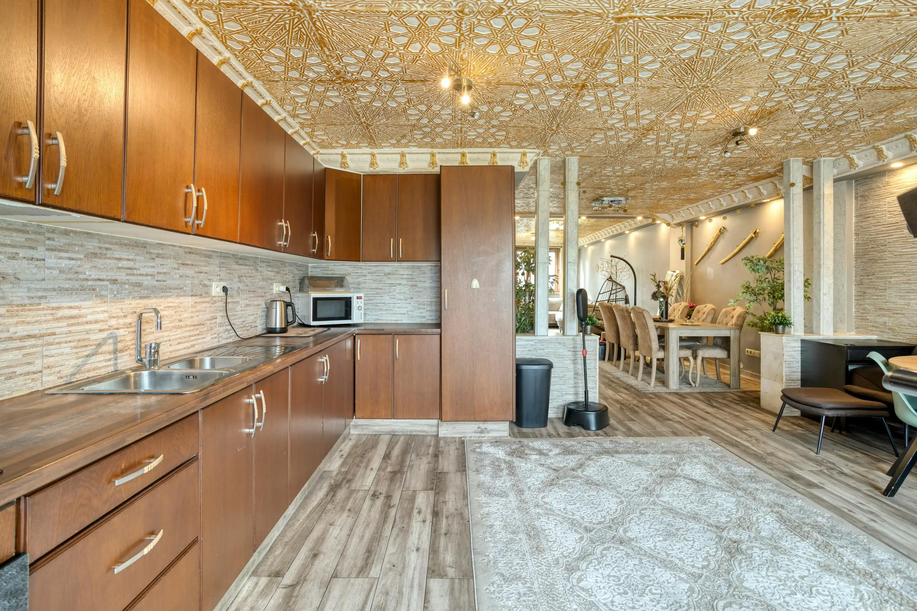 Ruime woning te koop in centrum Wilrijk  foto 10