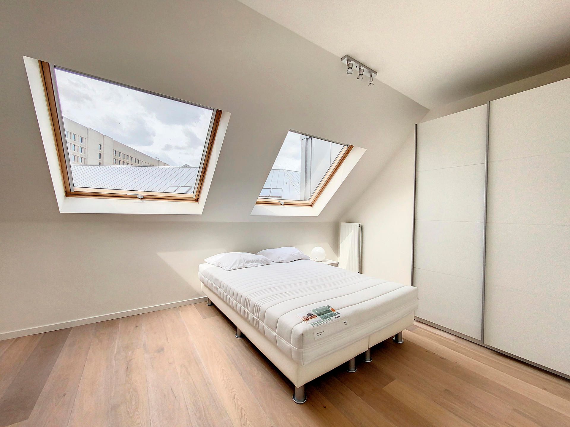 GEMEUBELD - modern appartement 107m² foto 6
