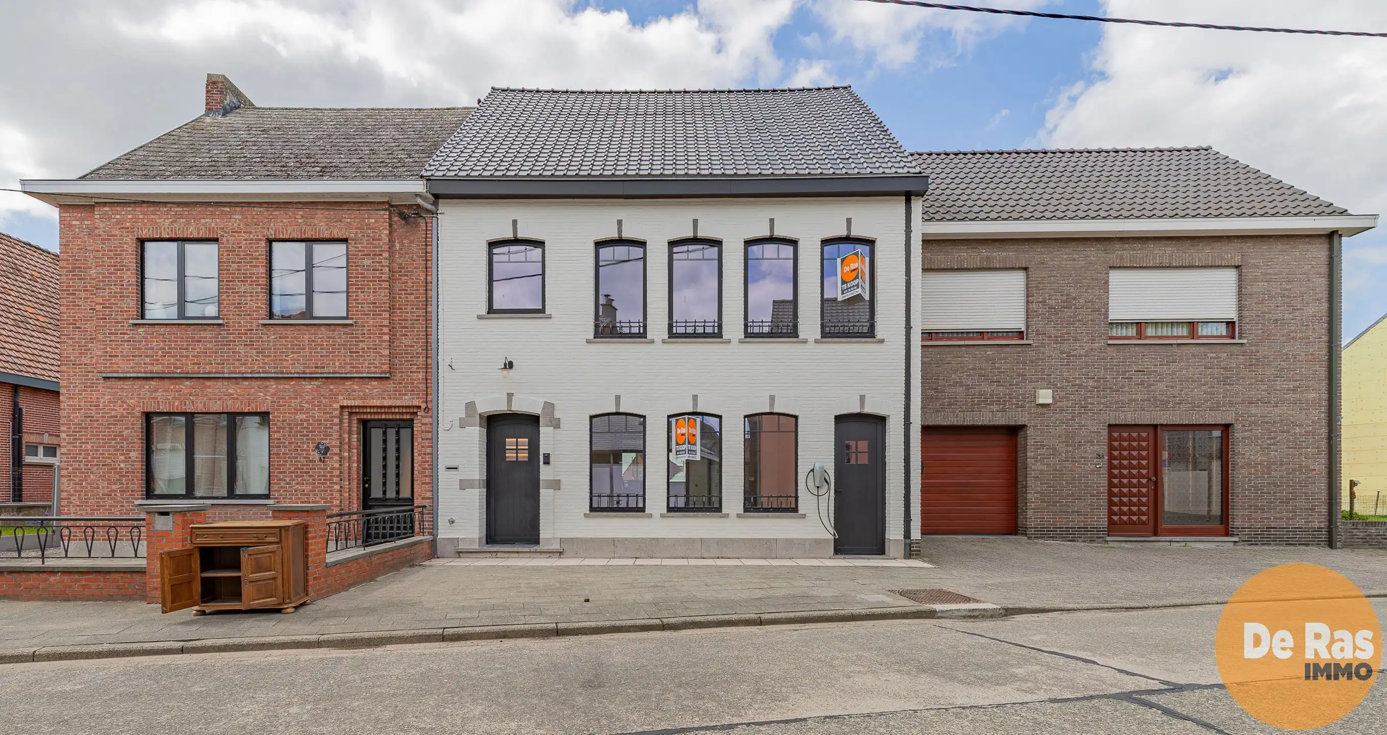 WICHELEN - Exclusief gerenoveerde woning met charme foto 2