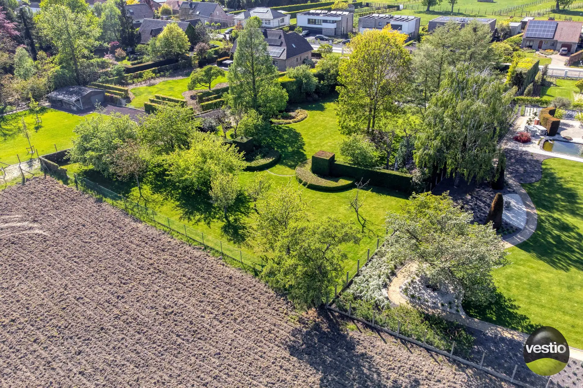 Landelijke villa met 5 slaapkamers op prachtig perceel van 35a 10ca foto 35