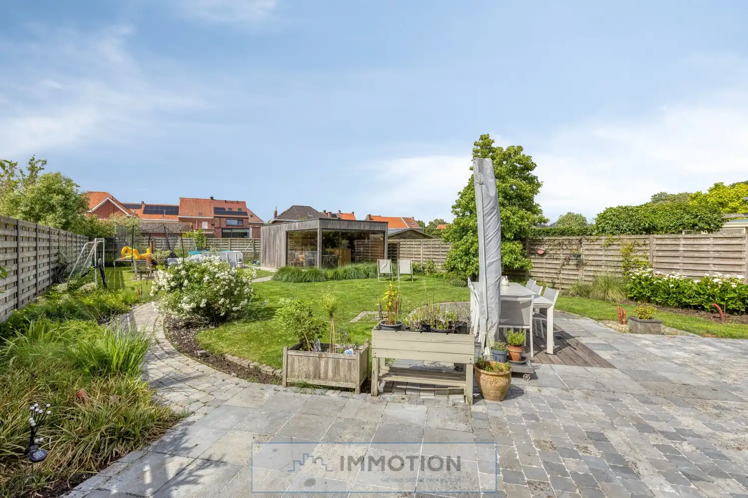 Halfopen gezinswoning met 3 slaapkamers, tuinkamer en poolhouse - Kijkdag met biedmoment op 27/06 foto 20
