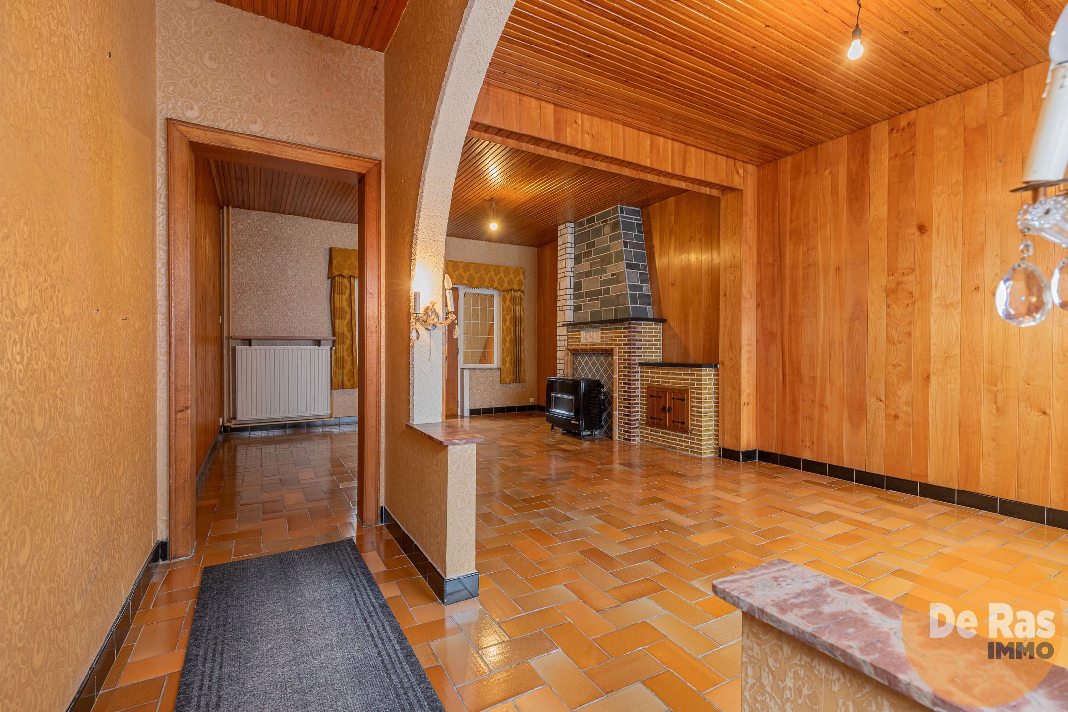 LEDE - Verzorgde, te renoveren woning op een goeie ligging foto 2