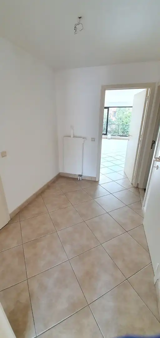 Rustig gelegen appartement met terras, garagebox en lift foto 5
