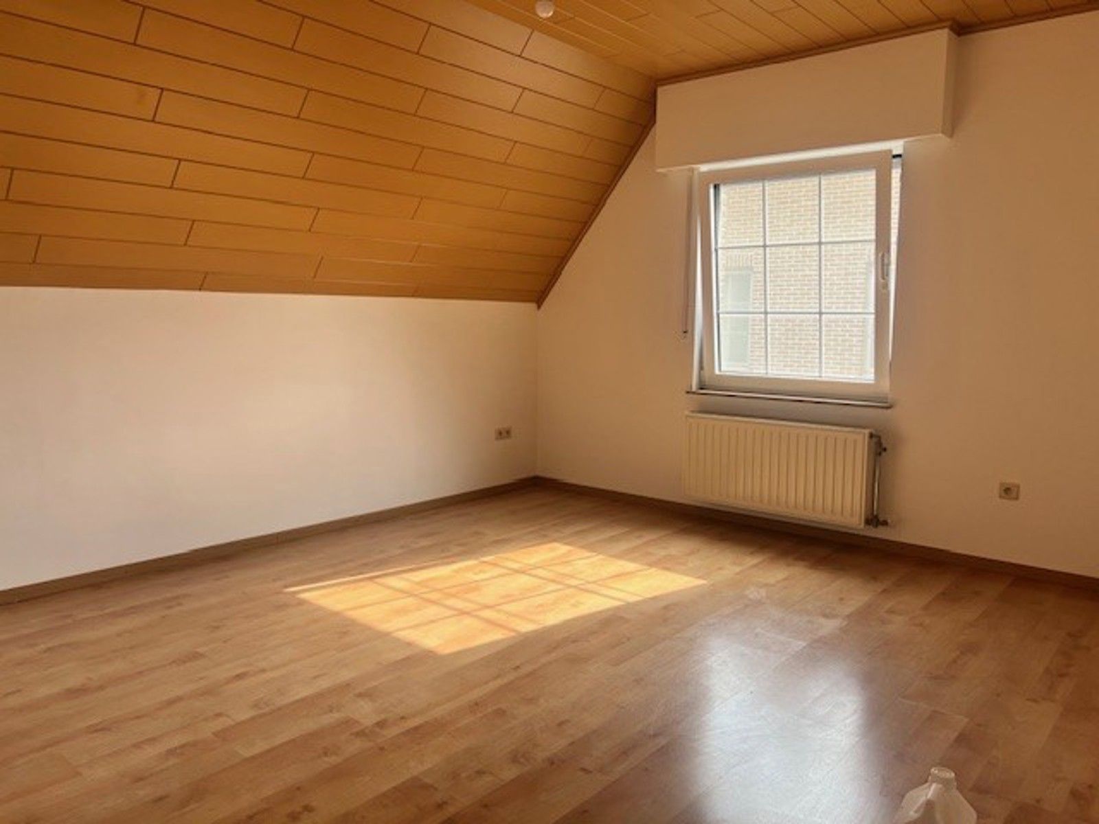 Ruime gezinswoning te huur – met 4 slpk, garage en tuin foto 20