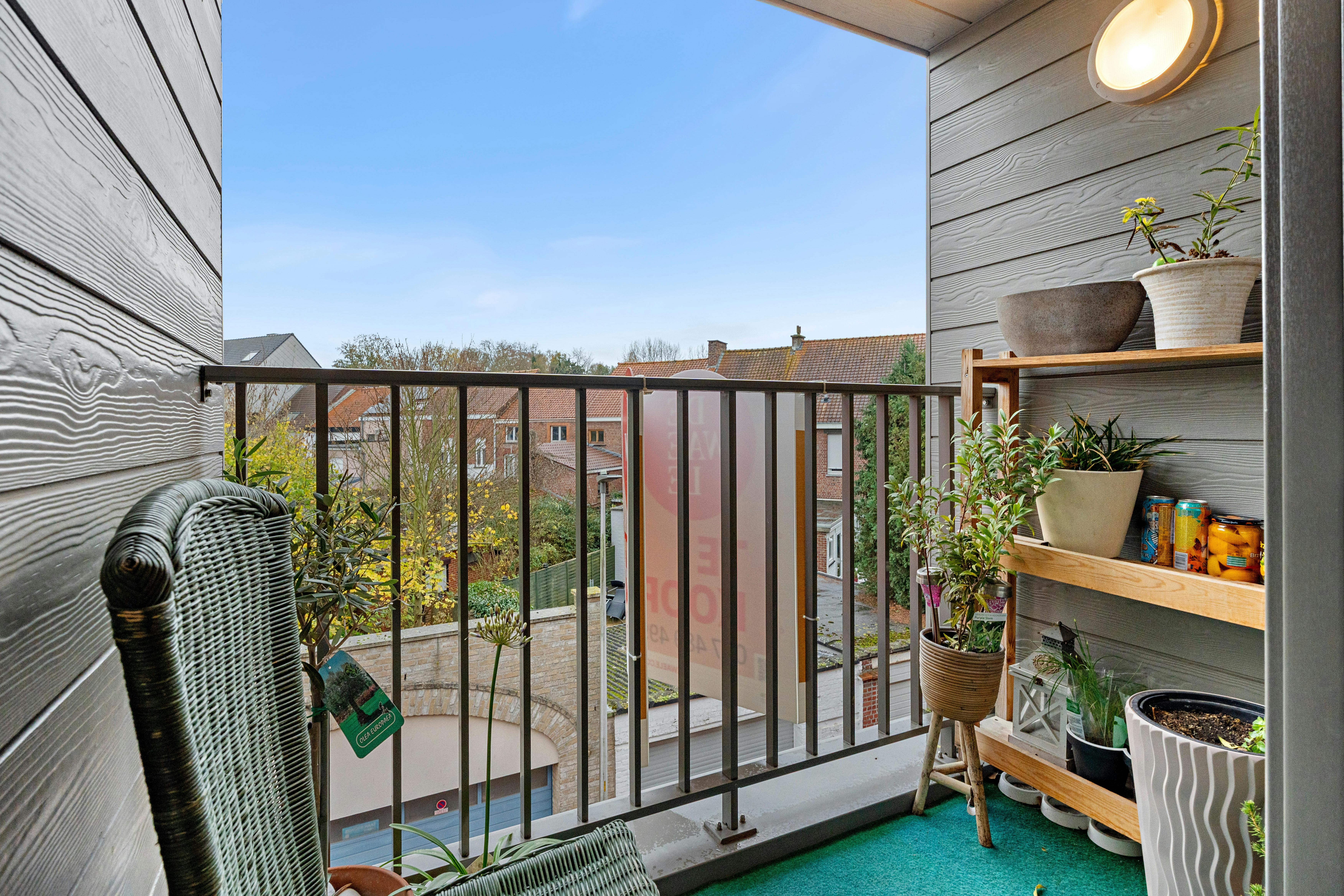 Instapklaar appartement met garage in centrum Ieper  foto 9