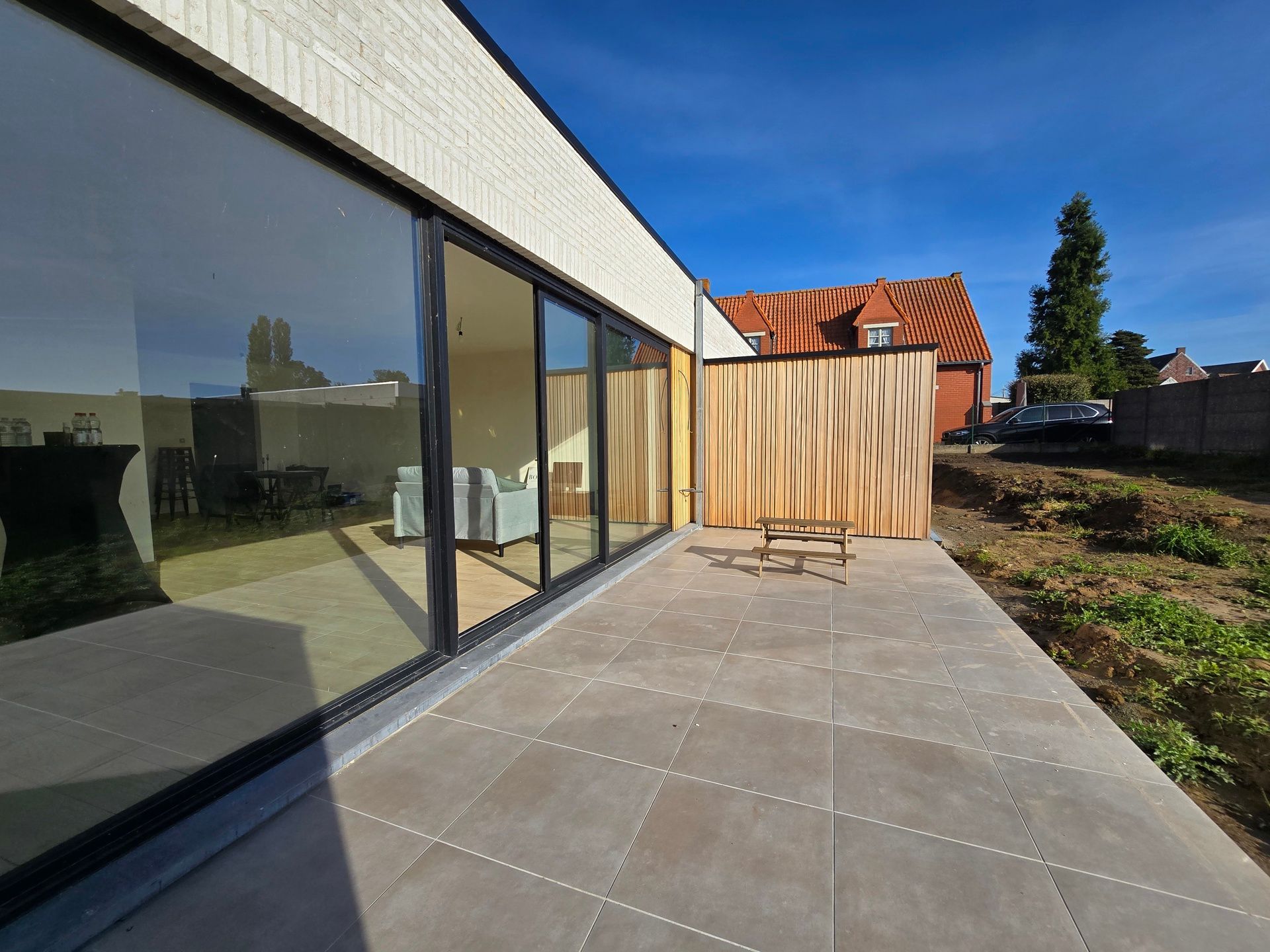 Gesloten bebouwing met drie slaapkamers foto 3