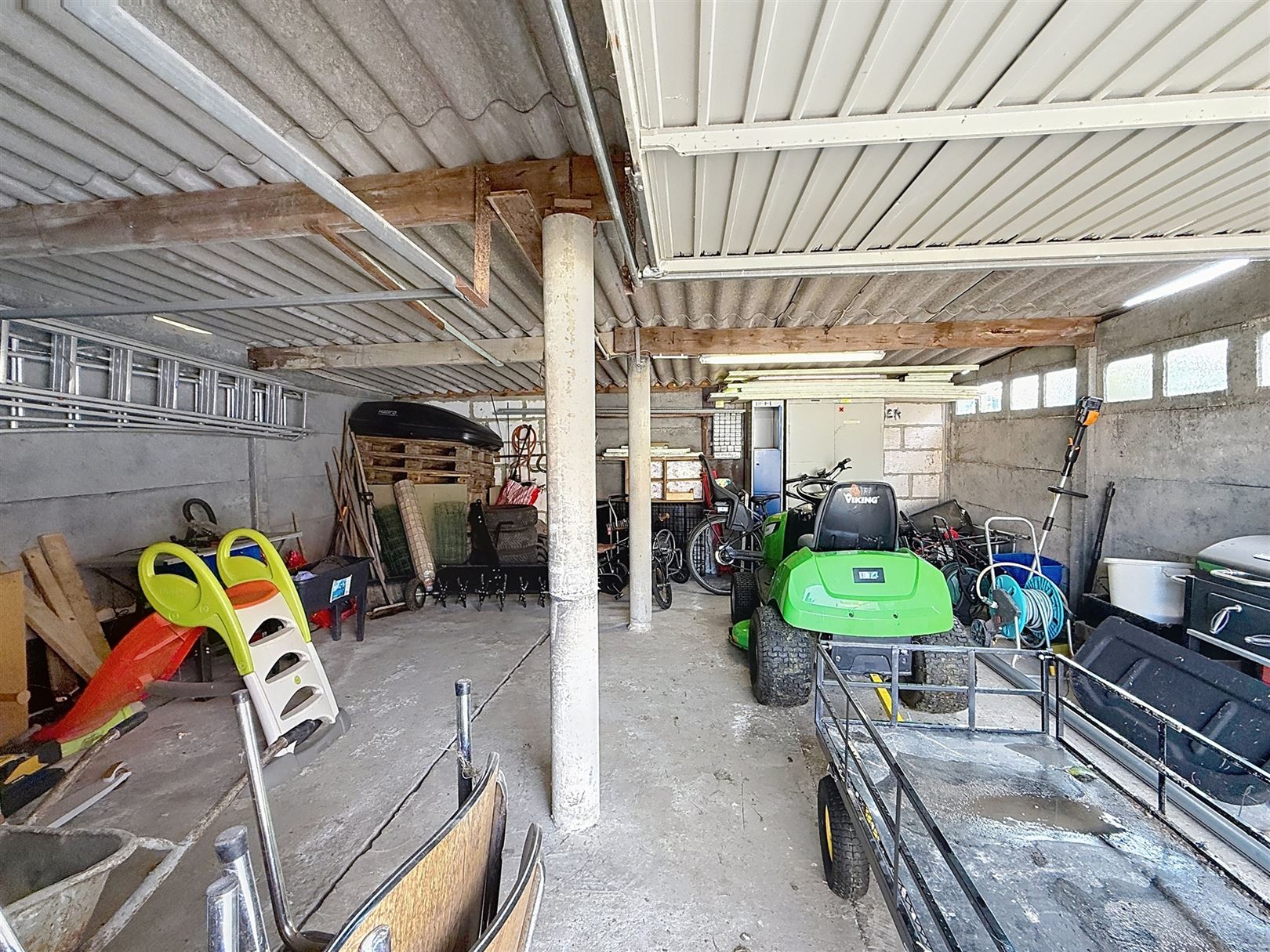 Ruime instapklare HOB, 4 slpks, garages, tuin, 16a 73ca foto 37