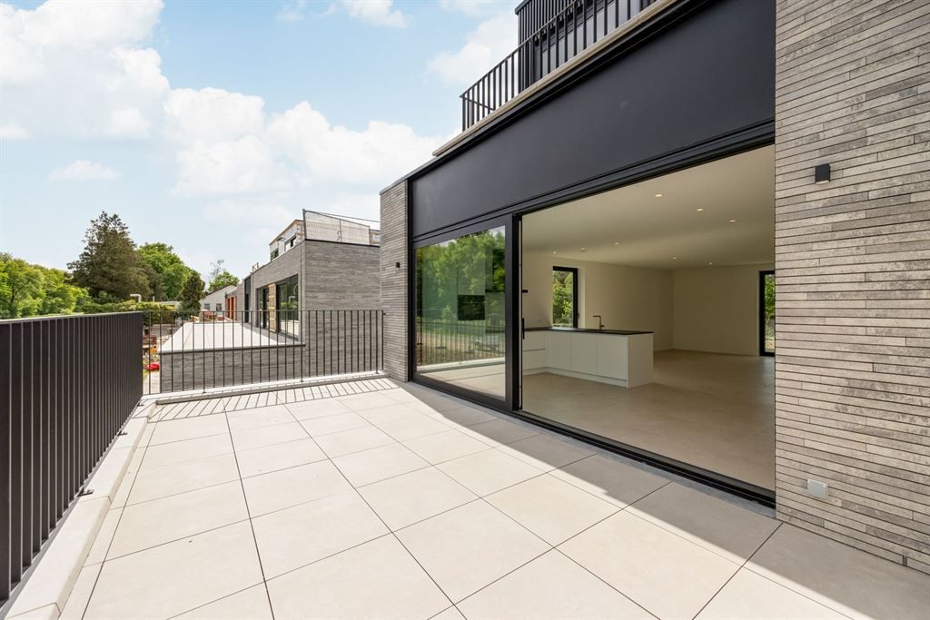 Moderne half-open nieuwbouwwoning met zicht op de Kempische Vaart foto 8