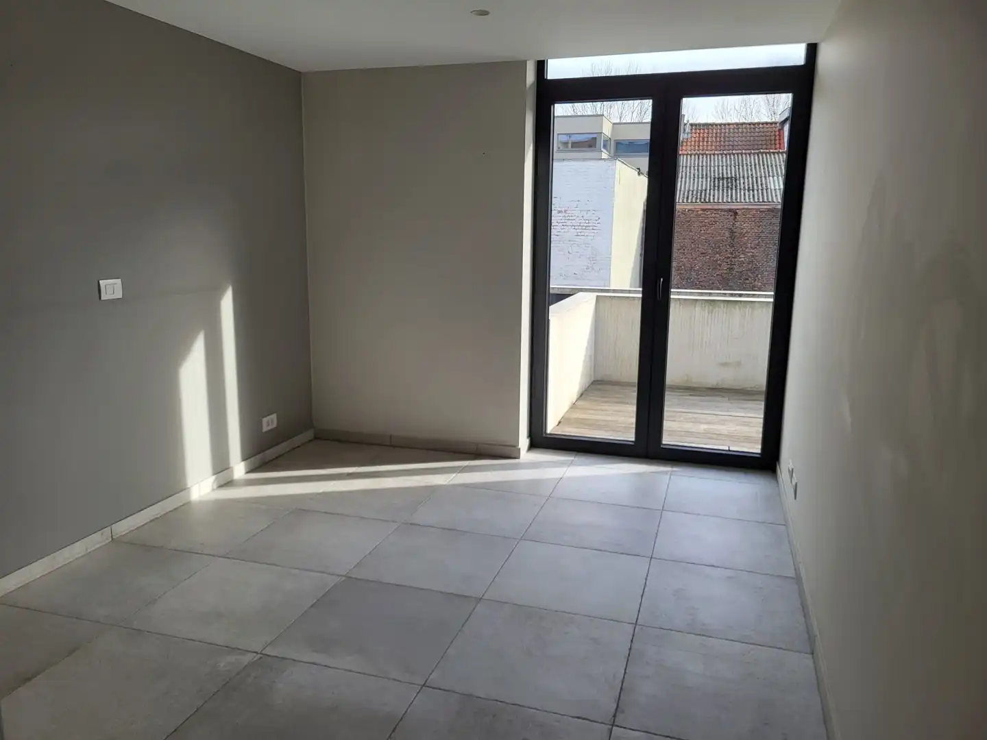 Luxueuze loft met 2 slaapkamers, terras nabij  het centrum. foto 8