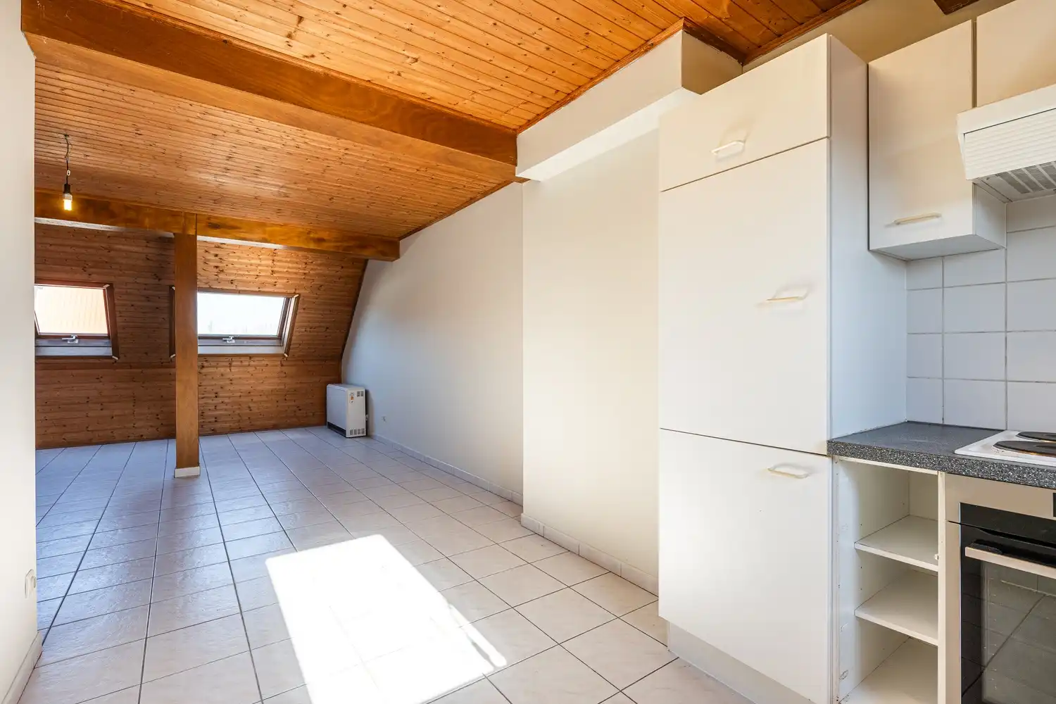 Instapklaar goed gelegen duplexappartement in centrum Eeklo foto 6