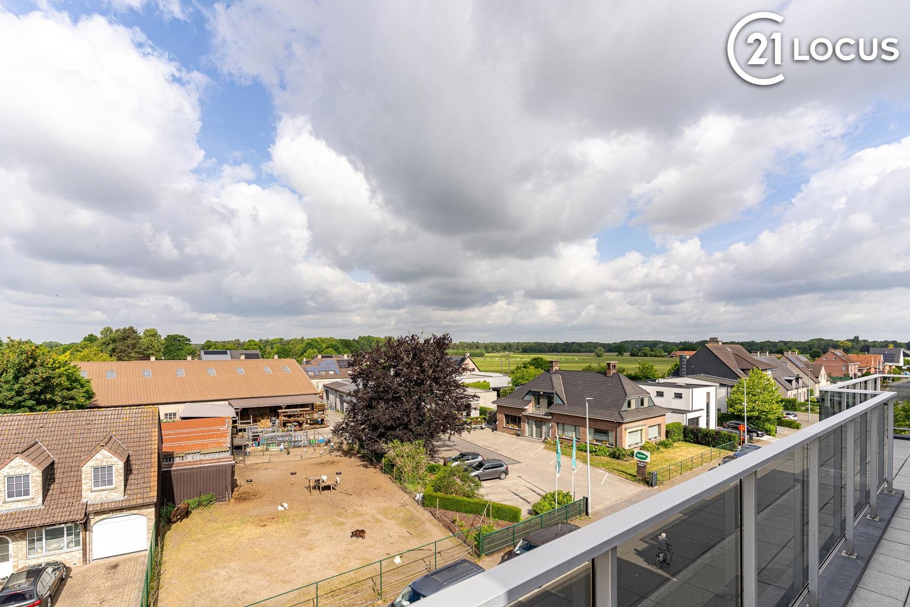 Penthouse Belsele – 192 m² Wooncomfort, 150 m² Zonnig Terras foto 4