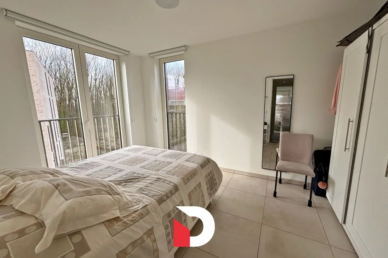 Recent appartement met 2 slaapkamers en zeer aangenaam hoekterras foto 10