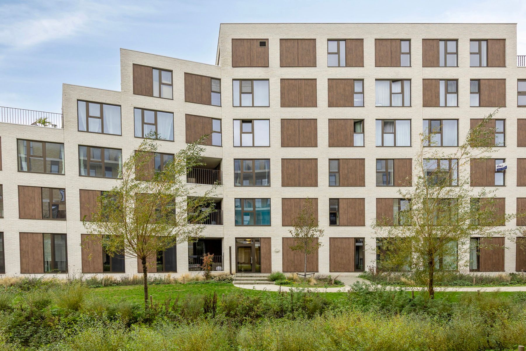 Modern 2-slpk gelijkvloers appartement met terras foto 3