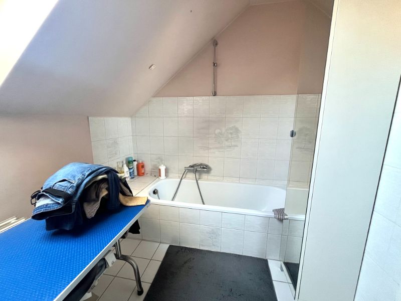 HALFOPEN BEBOUWING MET DRIE SLAAPKAMERS EN GARAGE TE WONDELGEM foto 9