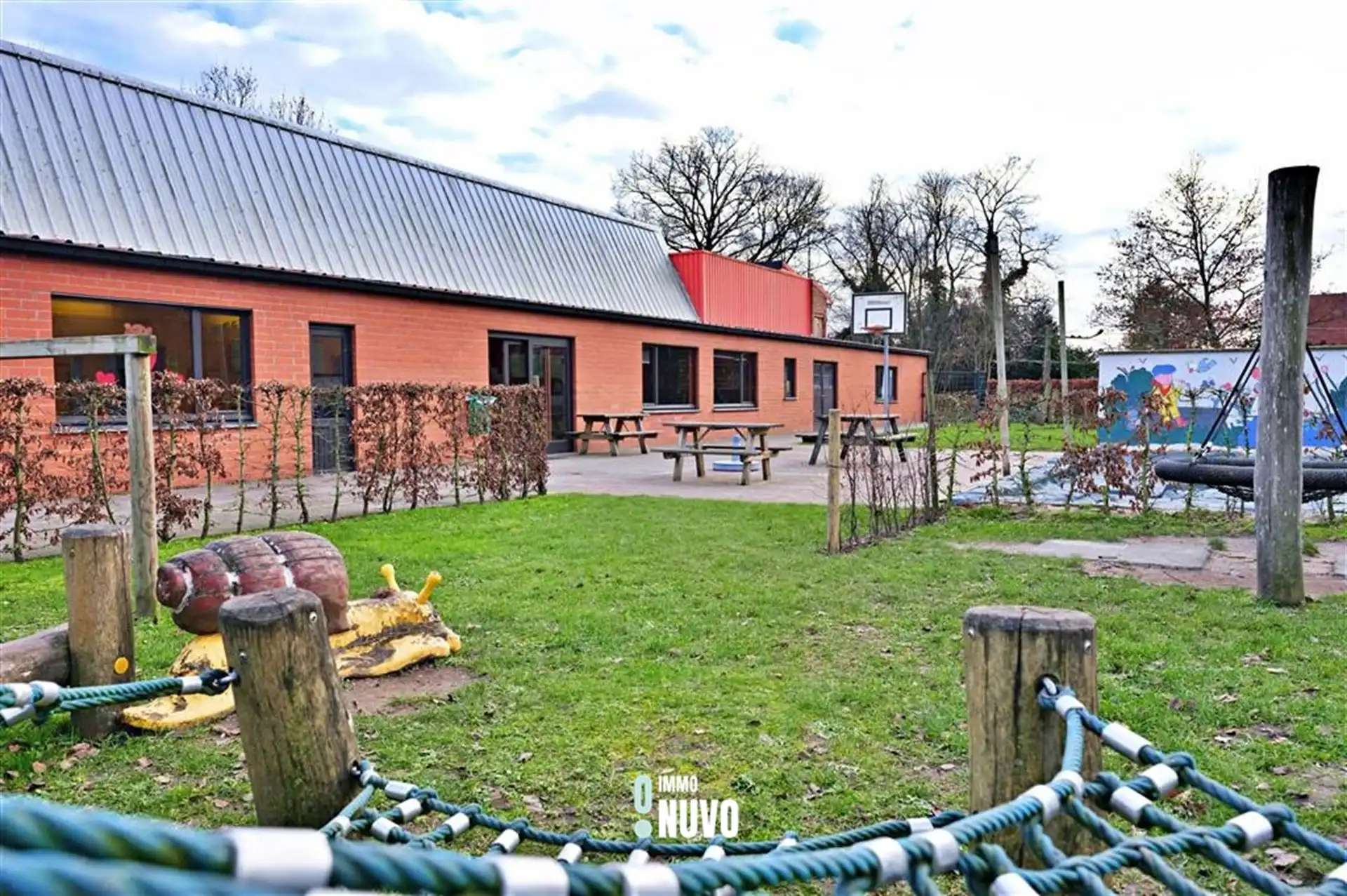 Gemengd gebouw foto 52