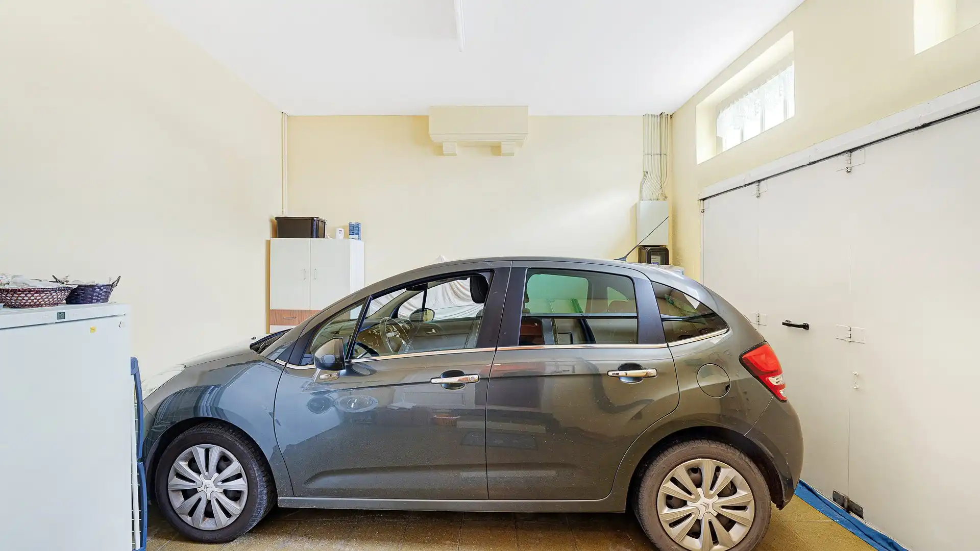 Charmante woning met garage, zonnige tuin en wijnkelder in Dudzele  foto 16