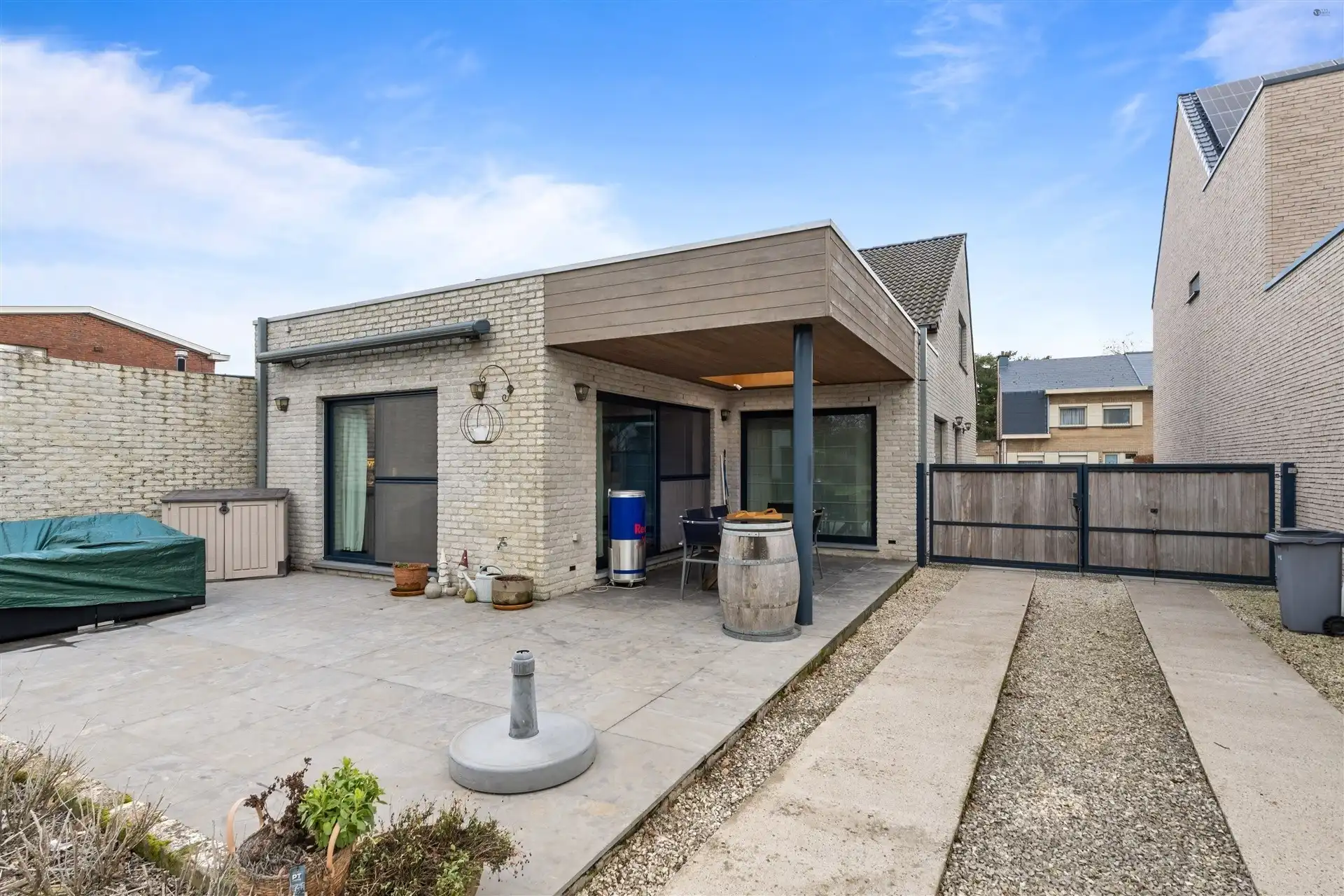 Recente HOB met 3 slaapkamers te Sinaai foto 3