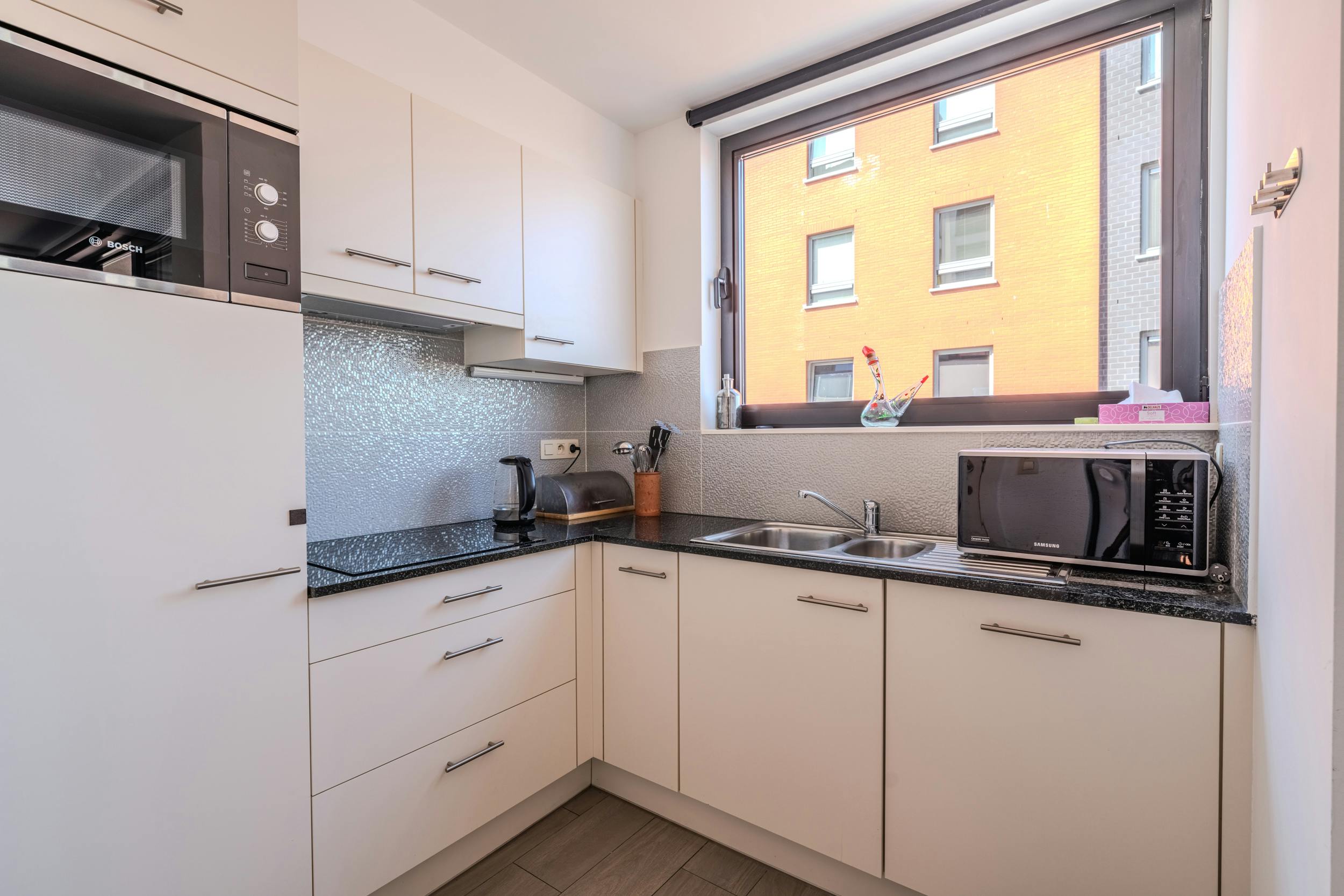 Hoekappartement met 2 slaapkamers en terras te Oostende foto 7