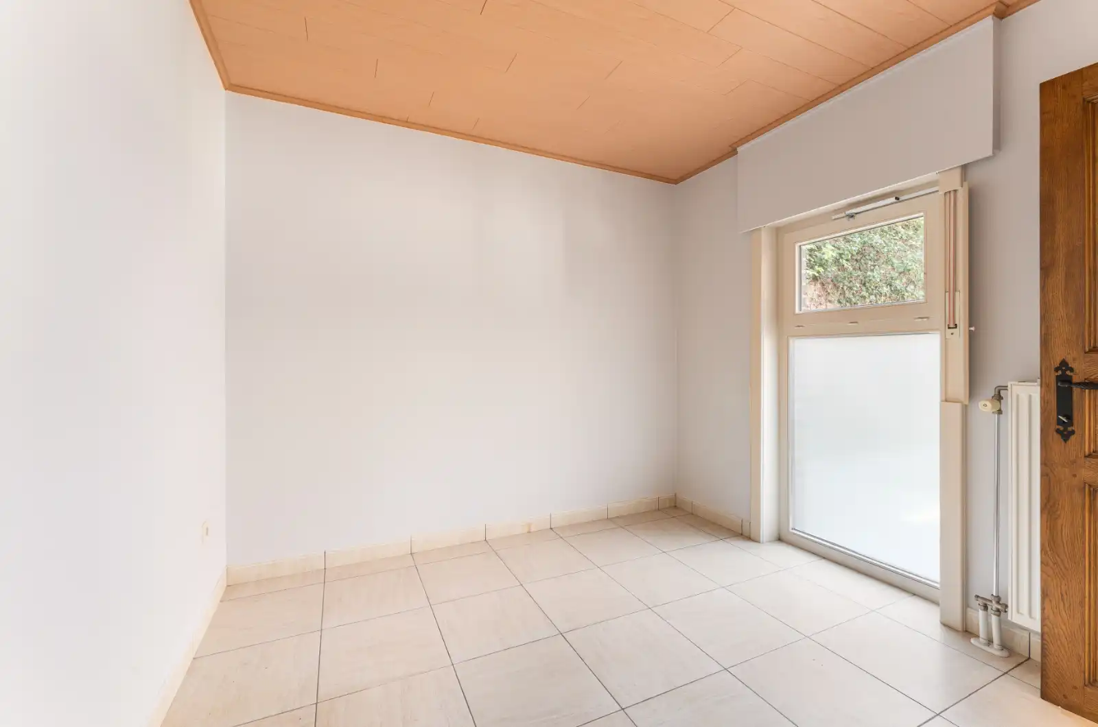 Ruime gezinswoning in het hart van Ardooie! foto 9