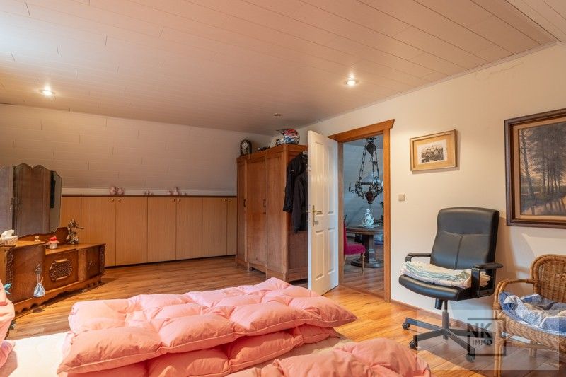 Charmante fermette woning met 4 slaapkamers, bureau en ruime werkplaats op een prachtig perceel in Arendonk! foto 39