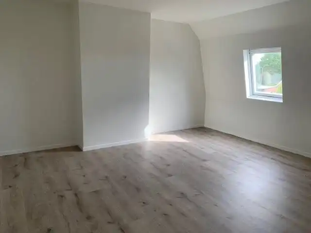 Volledig gerenoveerde woning met 5 slaapkamers foto 11