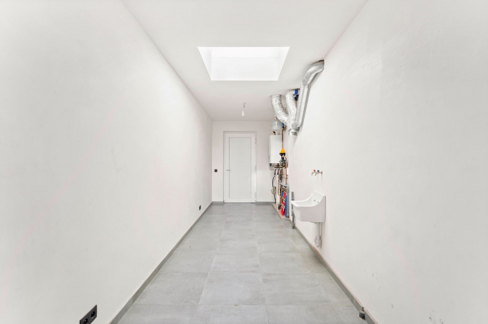 RECENT GERENOVEERDE WONING (2024) MET 3 SLPKS, RUIME TUIN EN MOGELIJKHEID DUBBELE GARAGE foto 17