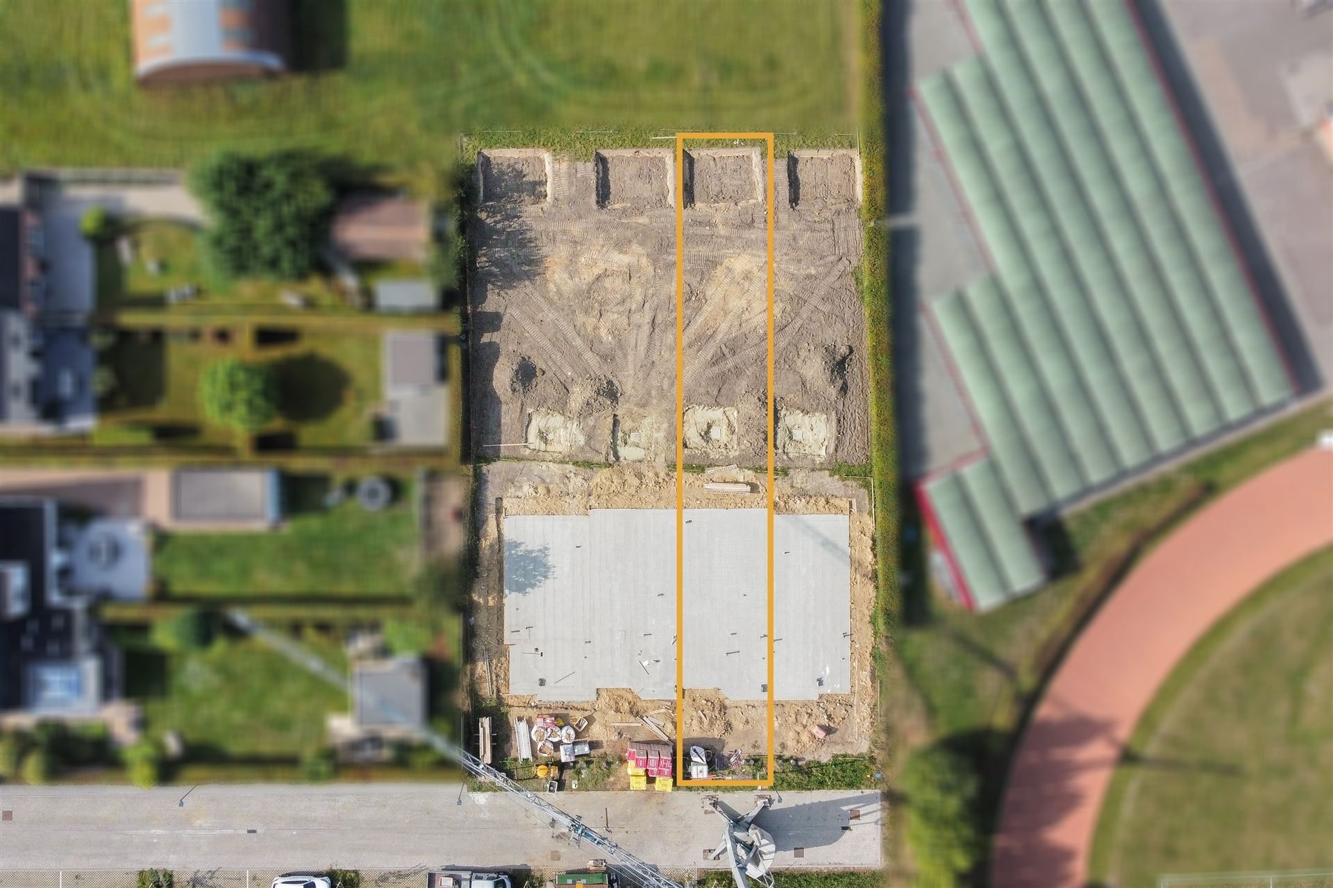 Nieuwbouwwoning met tuin & parking in een doodlopende straat foto 3