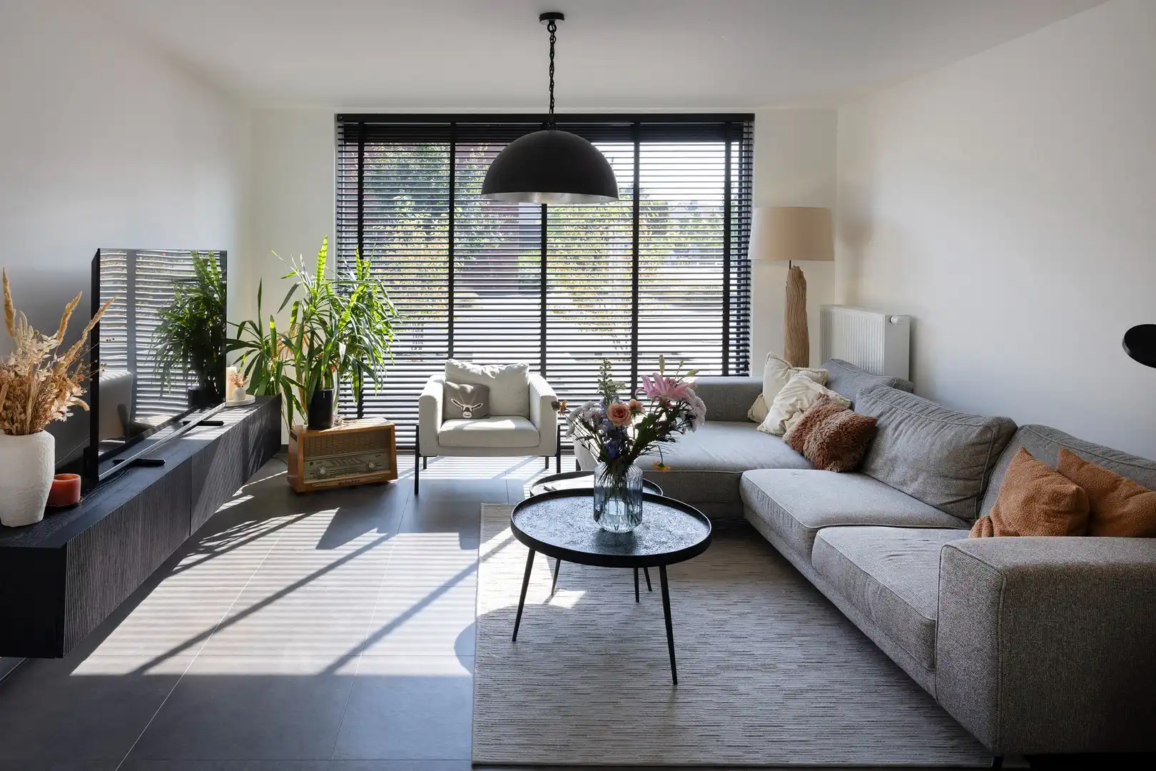 Zeer verzorgde, instapklare woning met 4 slaapkamers. foto 2
