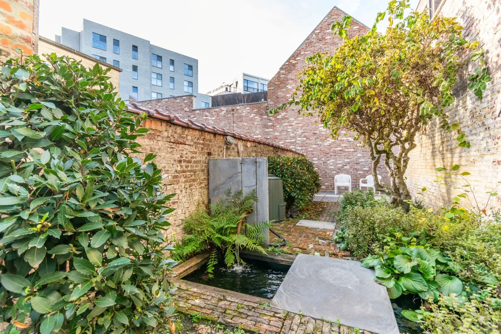 Hoofdfoto van de publicatie: Karaktervol hoogwaardig afgewerkt gebouw met winkelruimte en woonst 