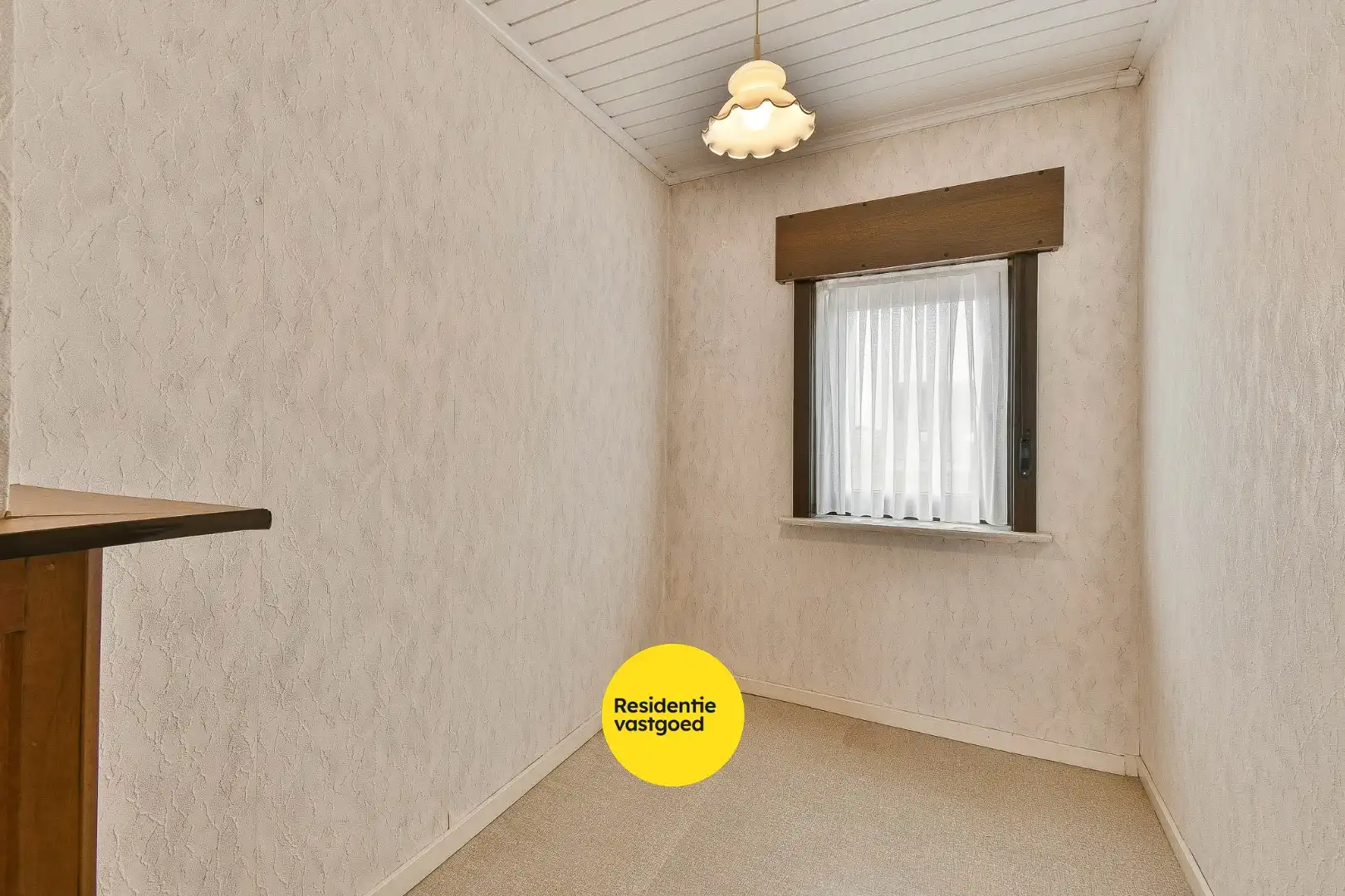 Rijwoning met veel potentieel op centrale ligging foto 13