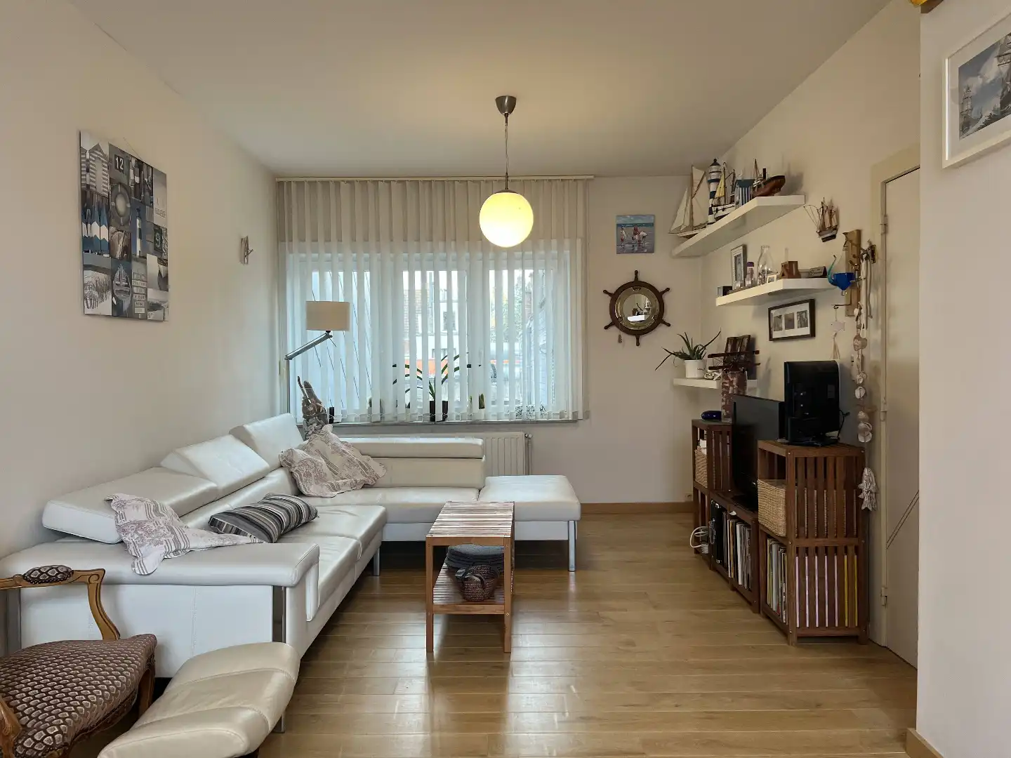 Instapklaar appartement met 2 slaapkamers en dakterras in Oostende foto 3