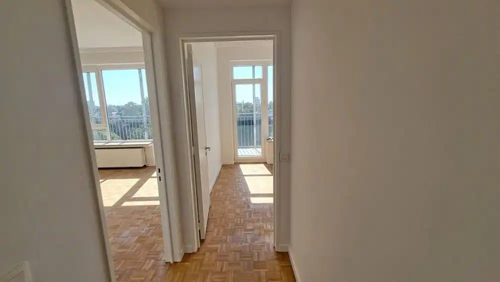 Ruim appartement met terras + Optie aankoop garagebox foto 16