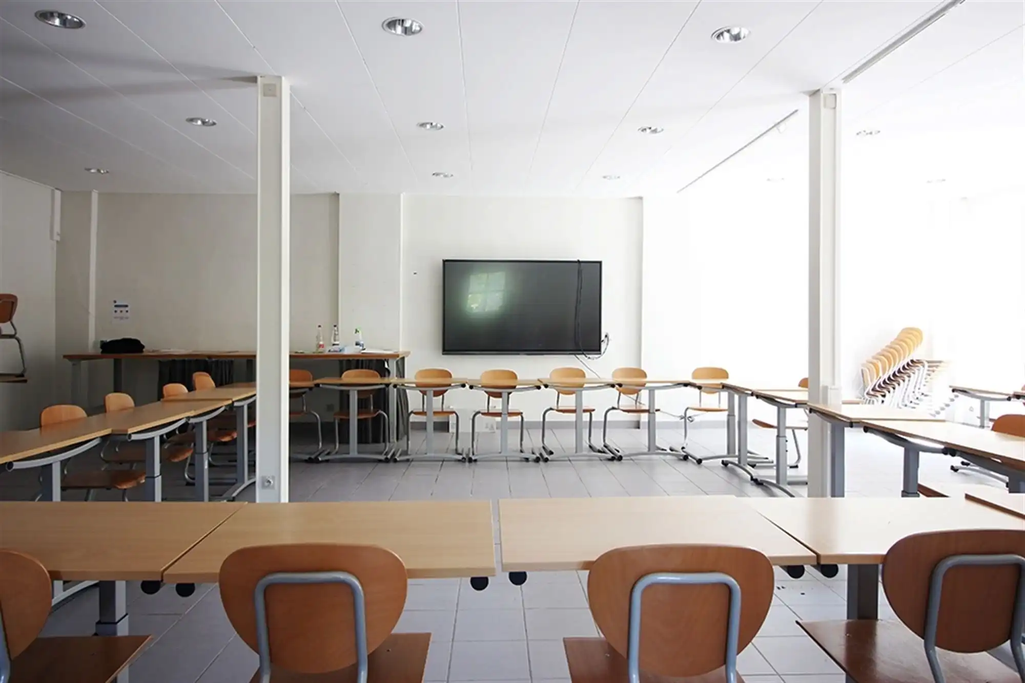 Kasteel Walburg met conciërgewoning en koetshuis in erfpacht  foto 12