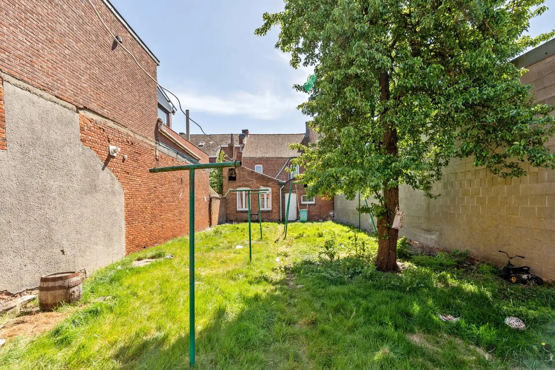 Ruime rijwoning met tal van mogelijkheden op een perceel van ca. 3a56ca in Leopoldsburg foto 18