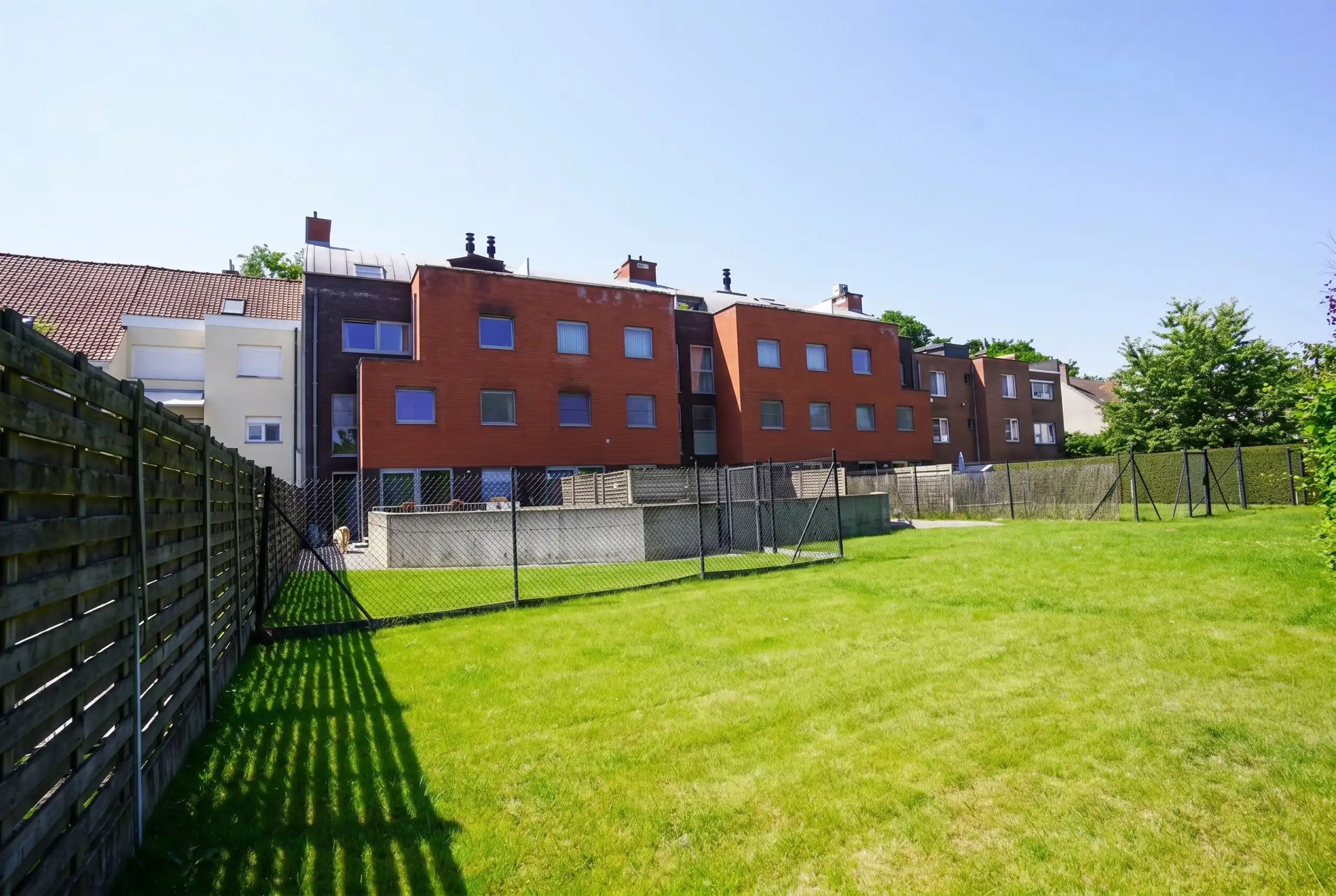 nstapklaar appartement met terras en staanplaats! foto 4