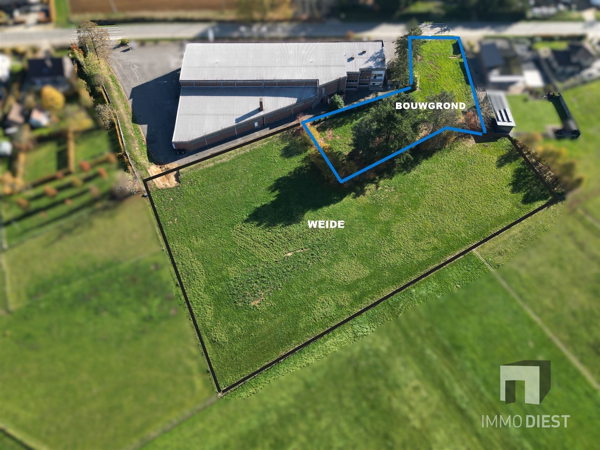 Villa op open bebouwing op 10a17ca  met achterliggende weide van 52,11 are foto 5