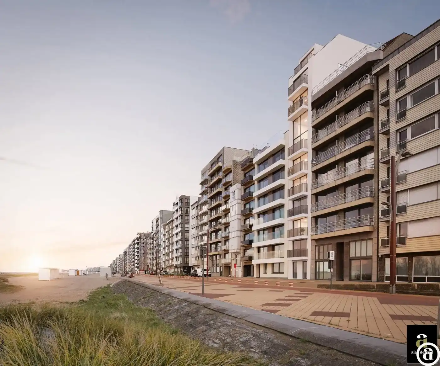 Nieuwbouwresidentie Zeeschorre [Zeedijk – Heist aan Zee]. foto {{pictureIndex}}
