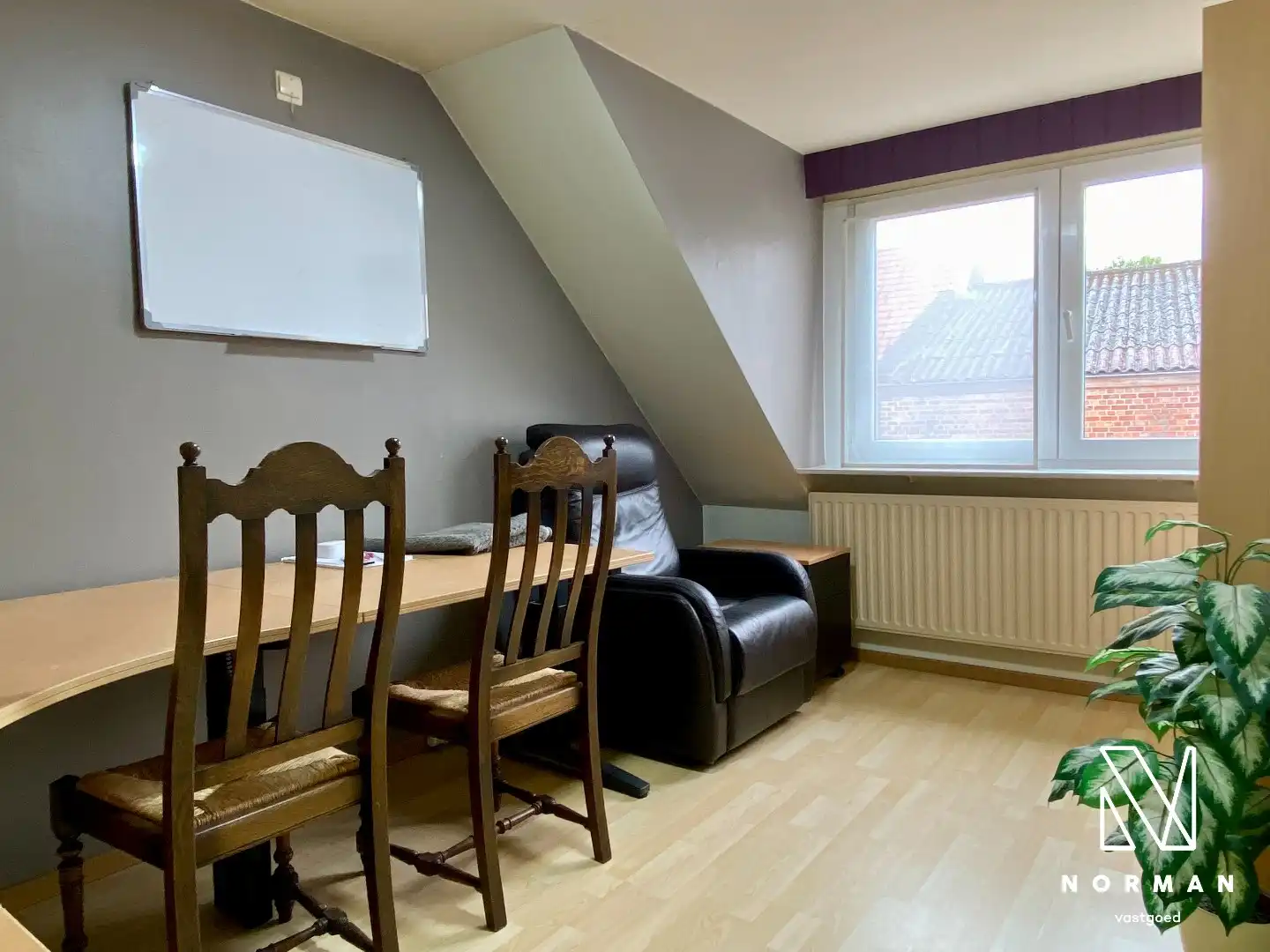 Instapklare bel-etagewoning in Kuurne met zonnig terras foto 11