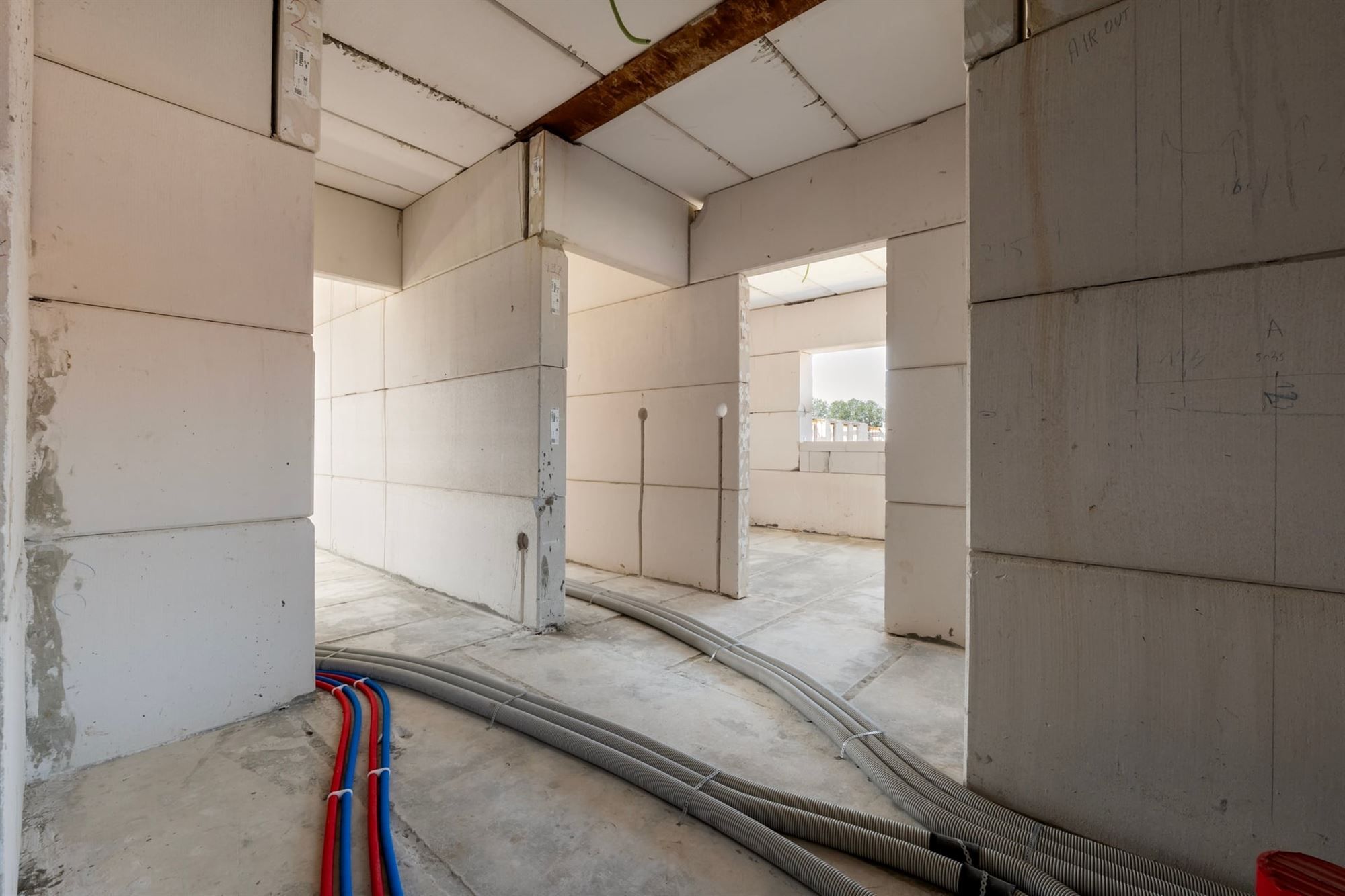 CASCO HALFOPEN BEBOUWING IN MODERNE STIJL MET CARPORT IN ALKEN foto 18