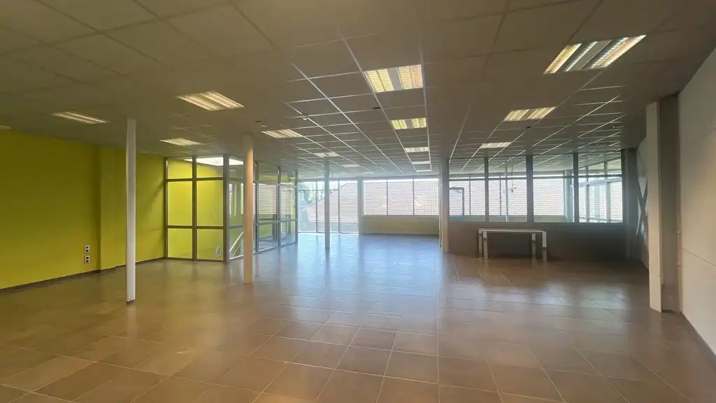 Bedrijfsgebouw met woning te koop vlakbij N60 in Gavere foto 9