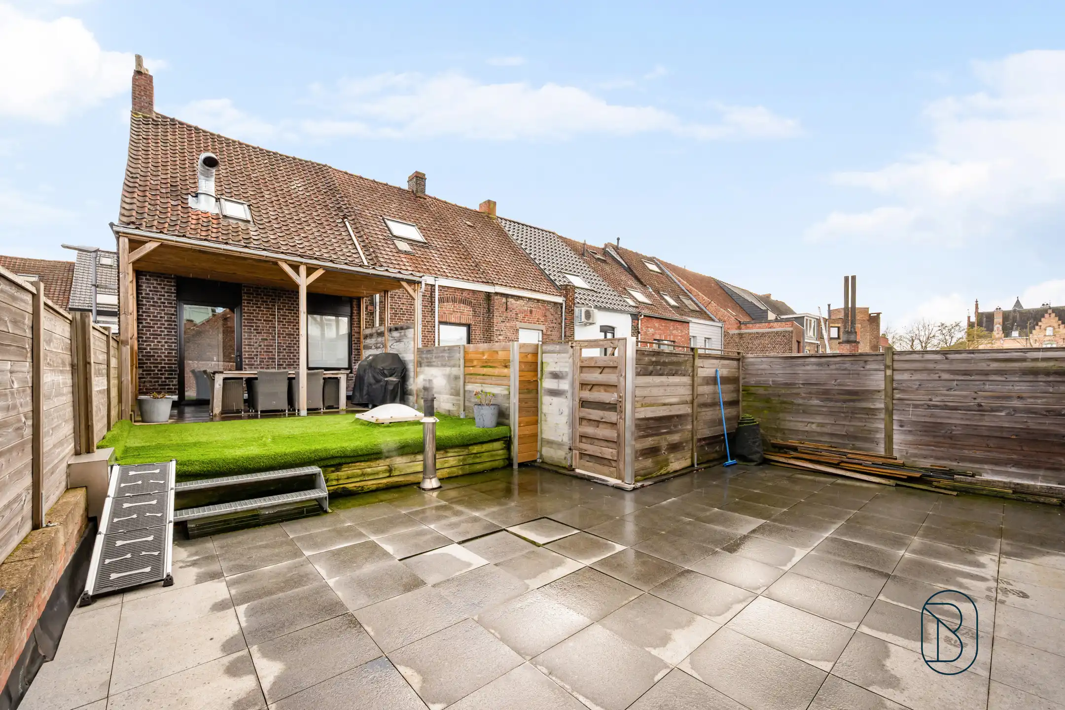 Topgelegen frituur en instapklaar duplex appartement foto 26