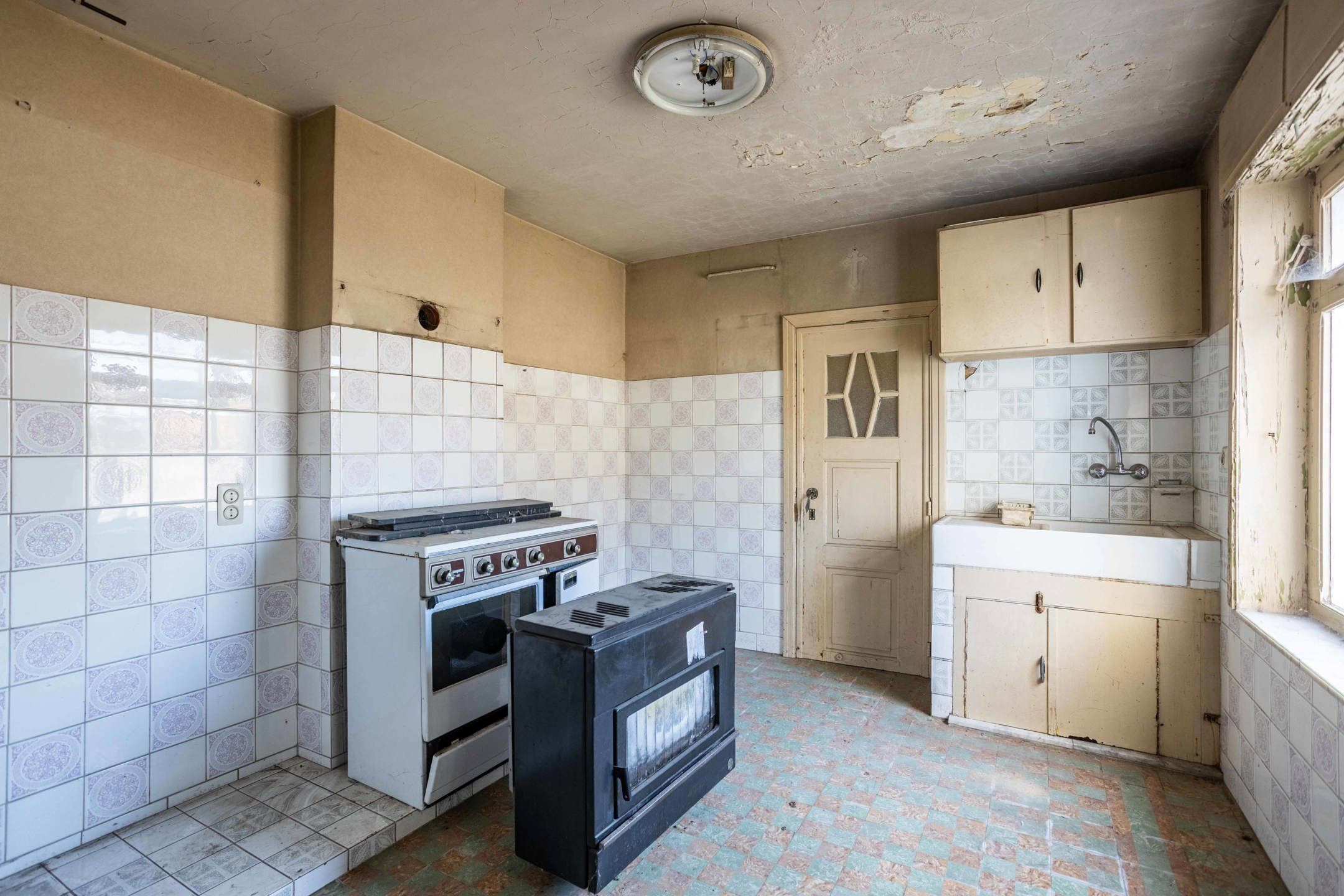 Te renoveren halfopen bebouwing met veel potentieel foto 8