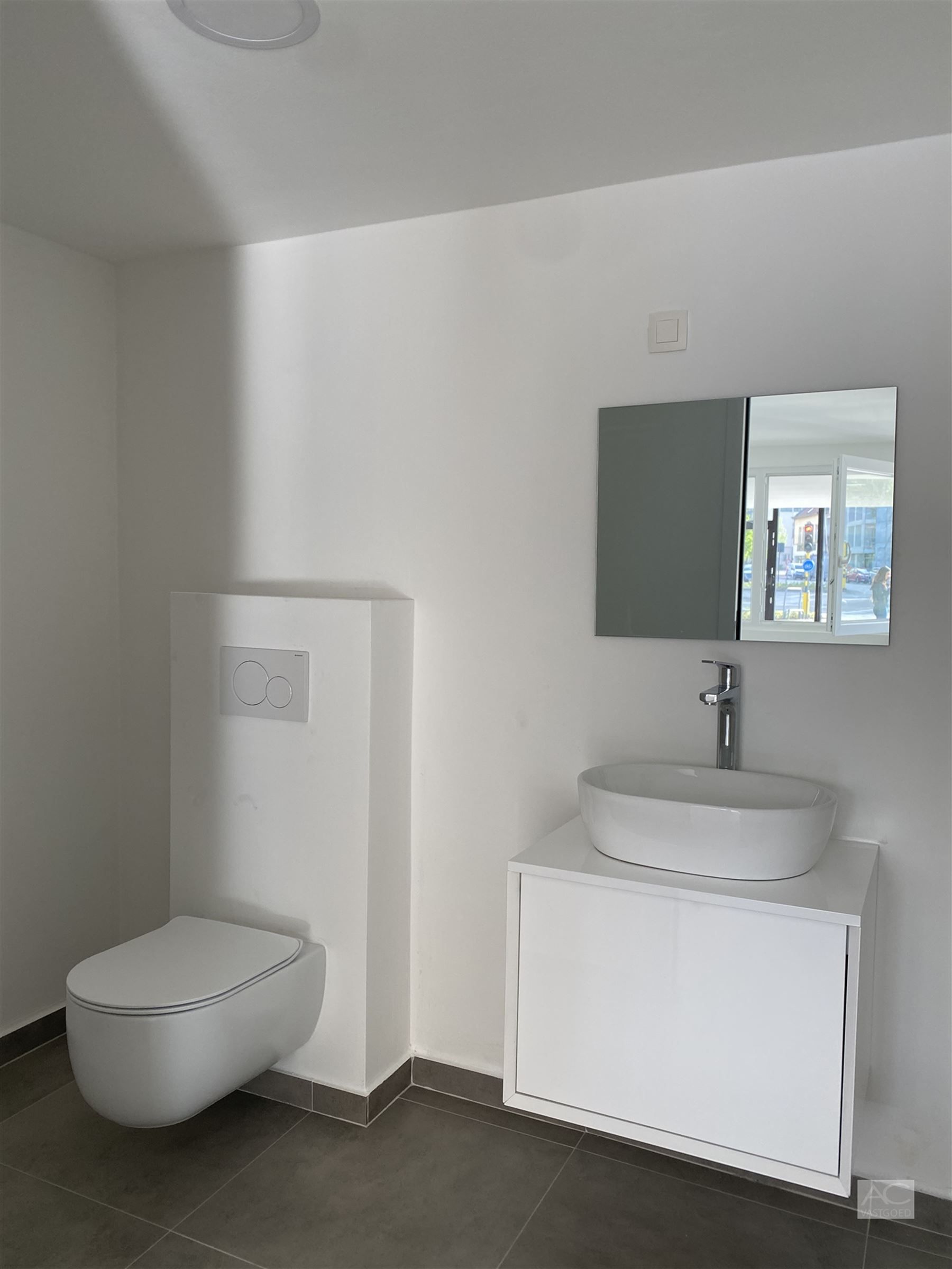 Commercieel handelspand in hartje Sint-Niklaas foto 10