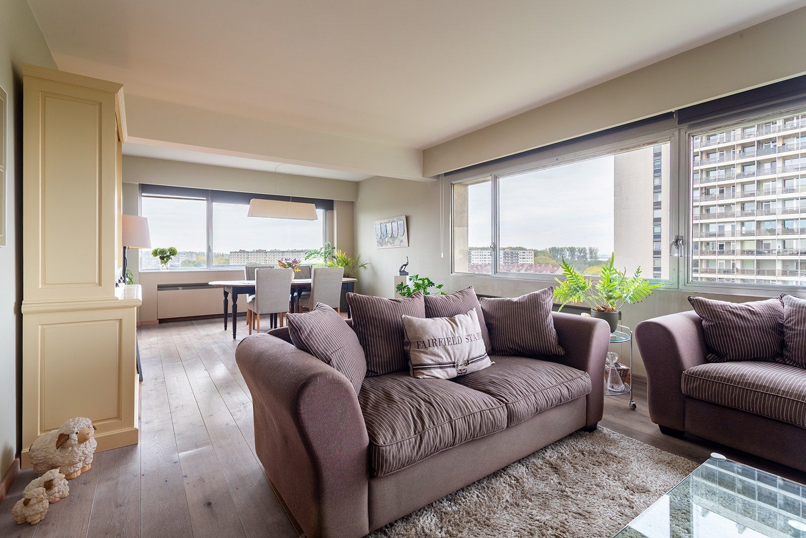 Instapklaar hoekappartement (150 m²) met veel lichtinval op de zevende verdieping foto 7