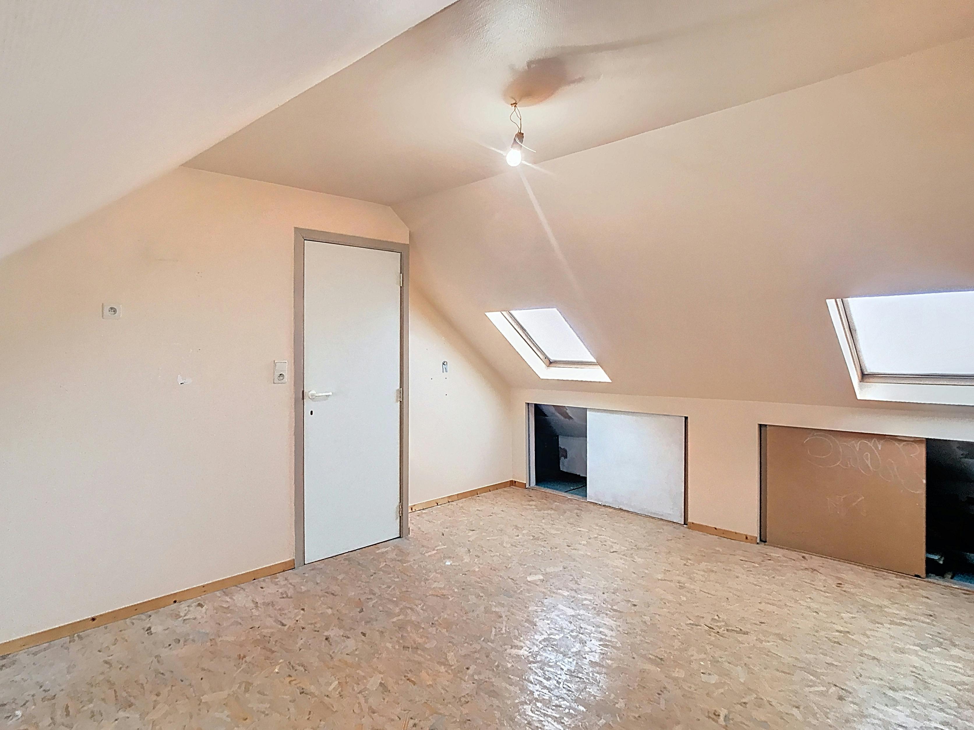 Huis te koop in Ieper centrum met 3 slaapkamers en stadstuin foto 19