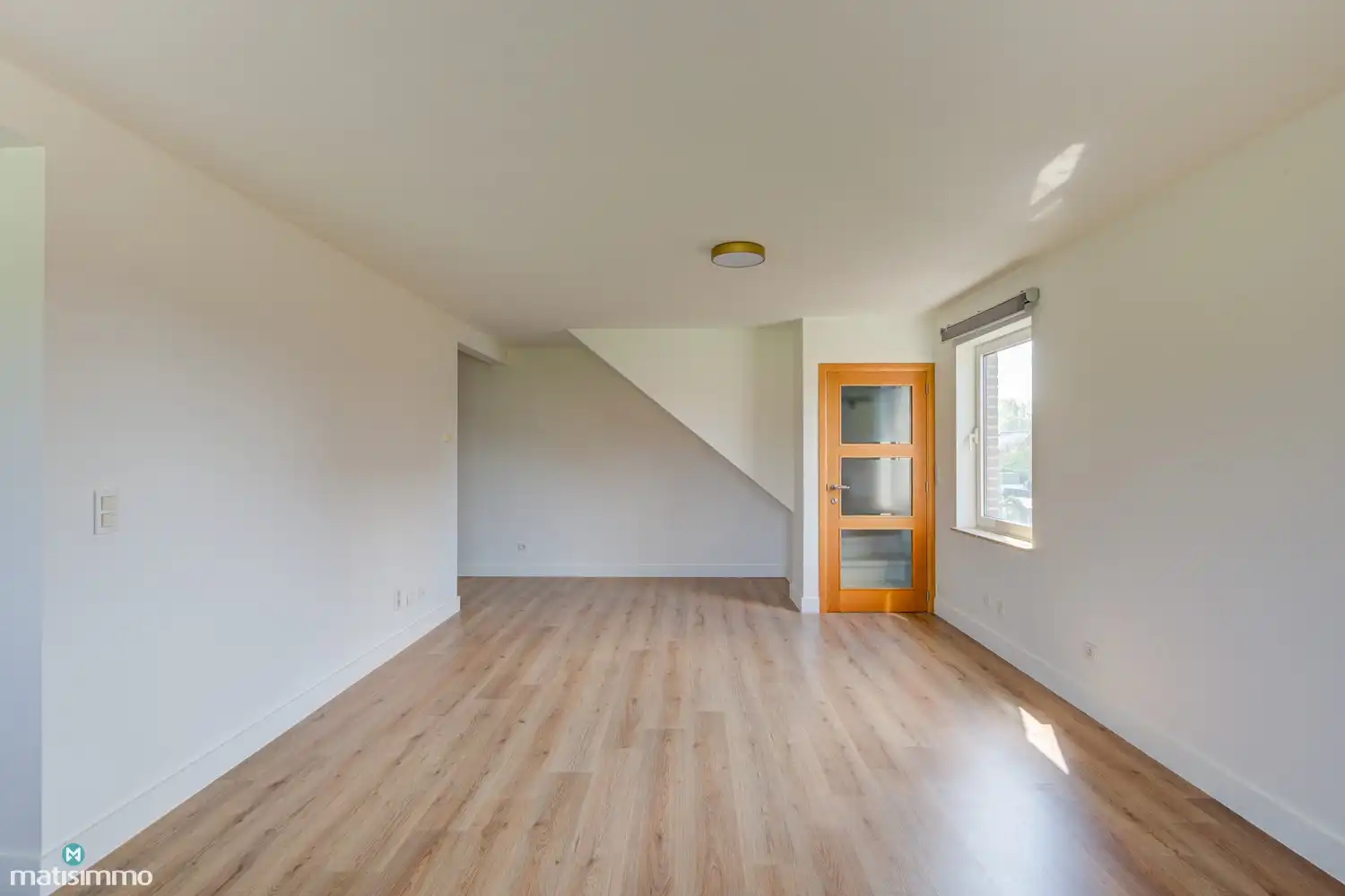 DUPLEXAPPARTEMENT MET AUTOSTAANPLAATS, GARAGEBOX EN KELDERBERGING NABIJ CENTRUM BILZEN foto 8