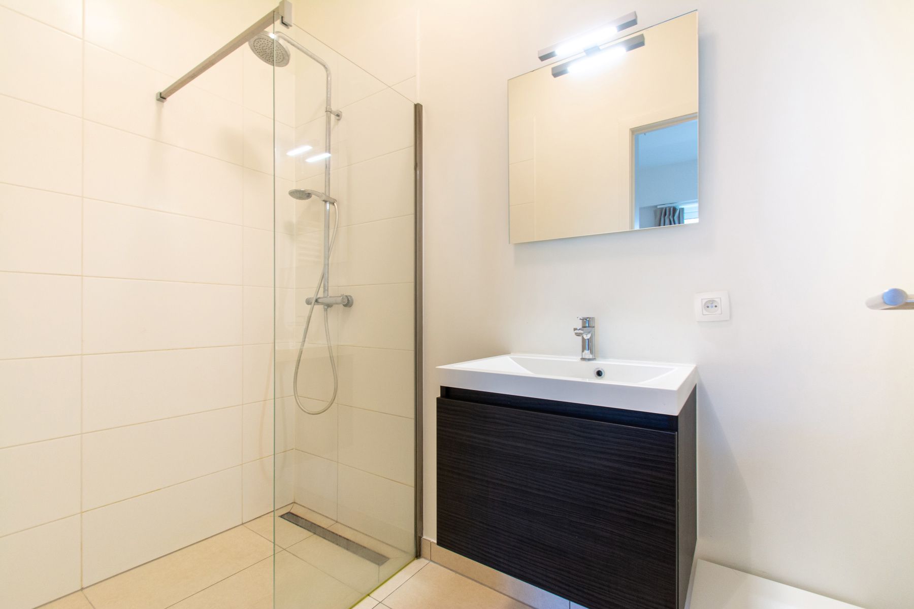 2 slaapkamer gemeubeld app. met groot terrras foto 13
