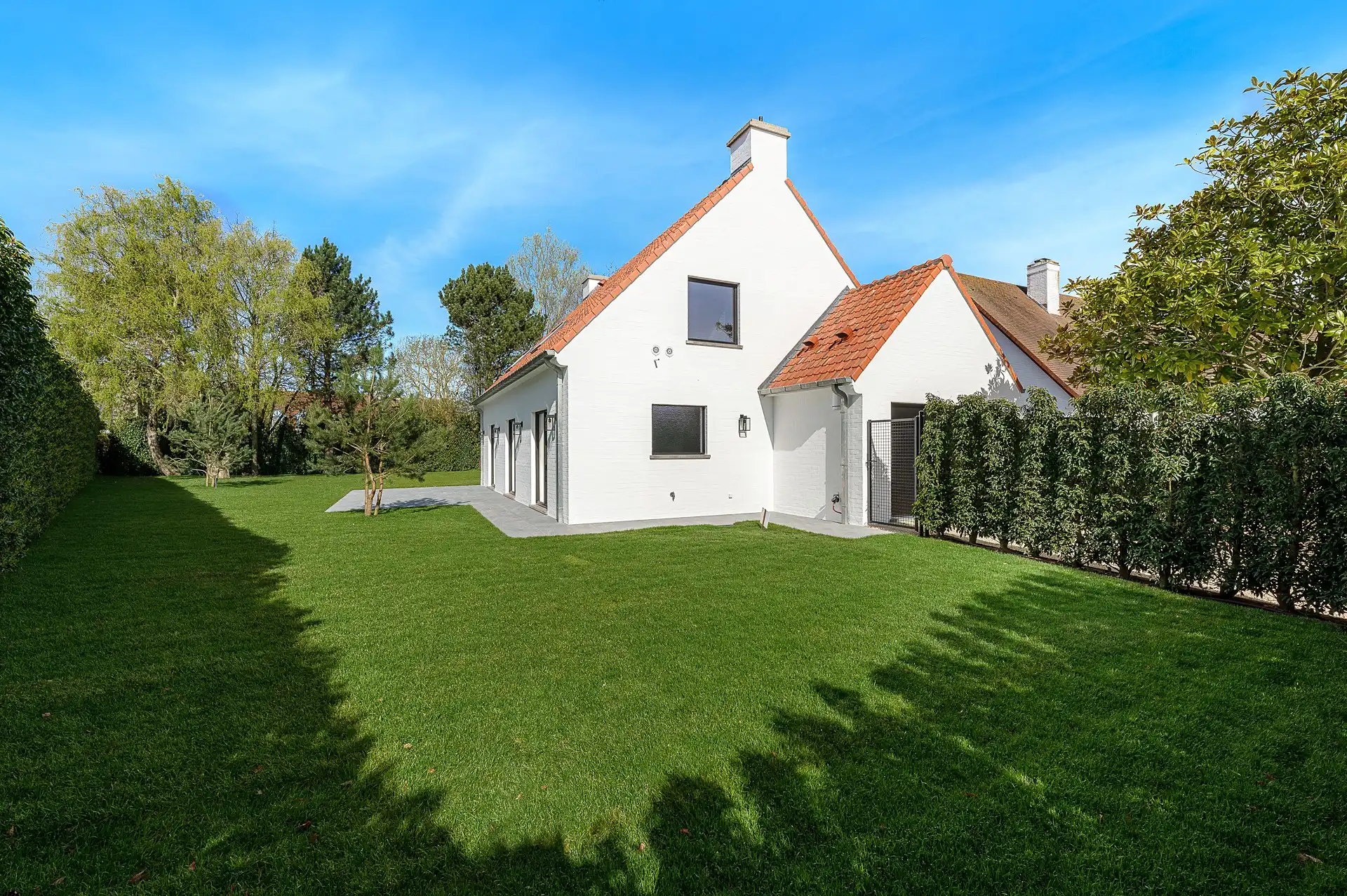 Smaakvol afgewerkte villa in Maaiken met ruime tuin foto {{pictureIndex}}