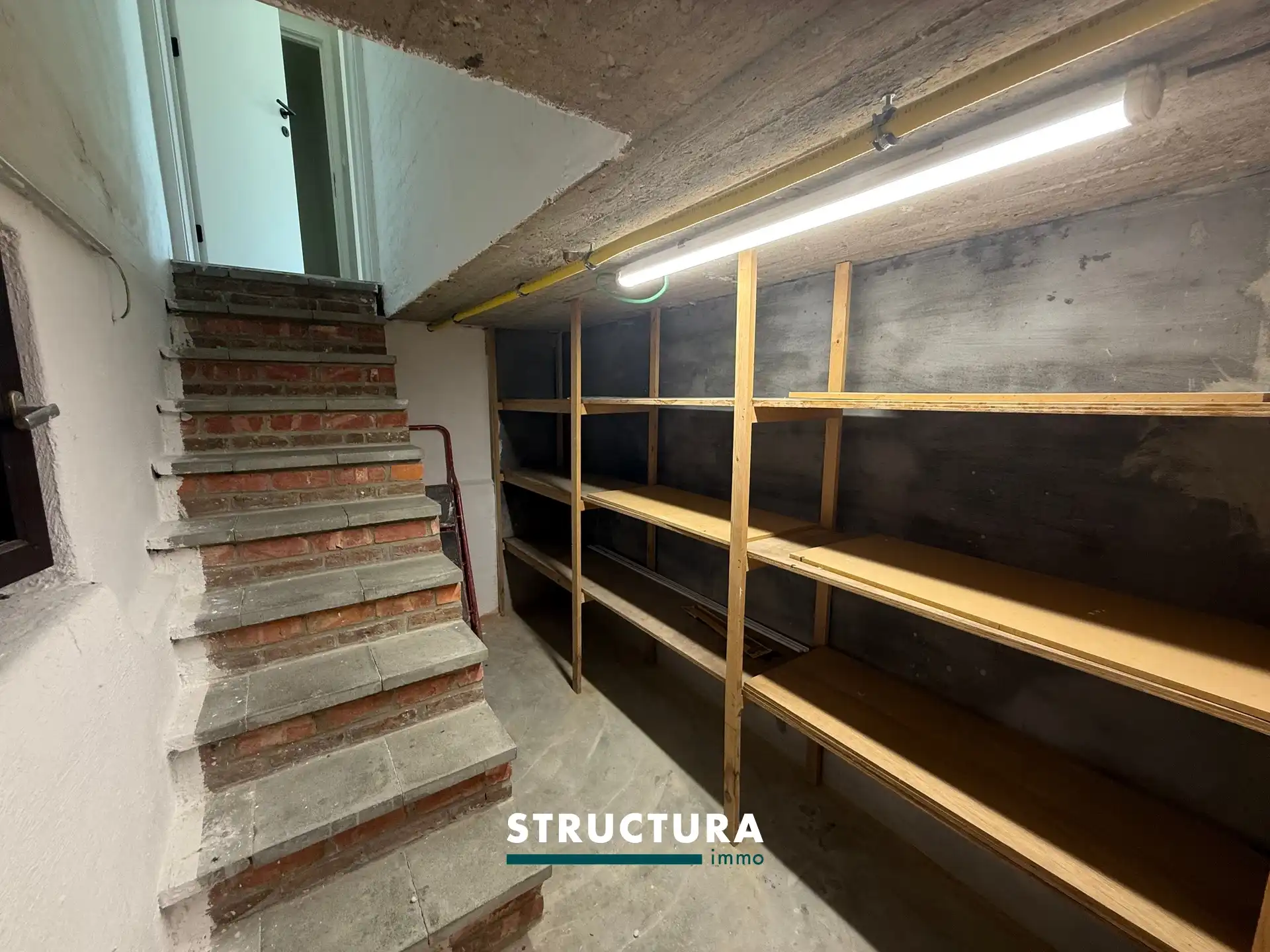 Volledig gerenoveerde woning gelegen op een rustige locatie foto 22