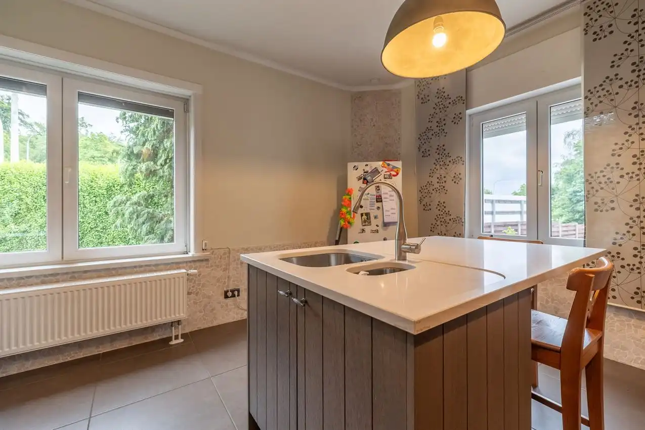 Gunstig gelegen woning met 3 slpk, tuin, carport, garage foto 11